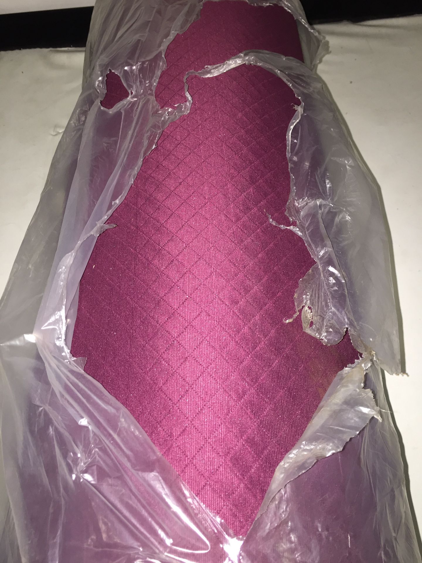 Roll of Fuchsia coloured material - Image 2 of 2