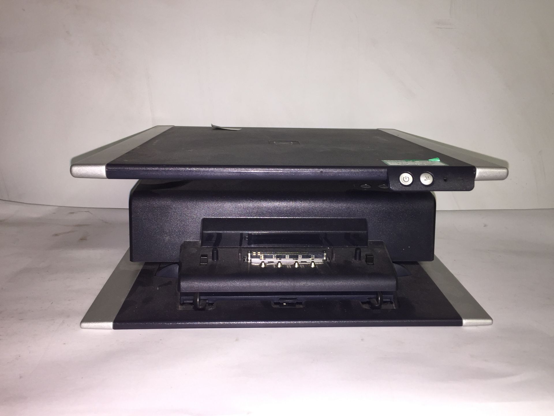 9 Dell D/Docks - Image 2 of 2