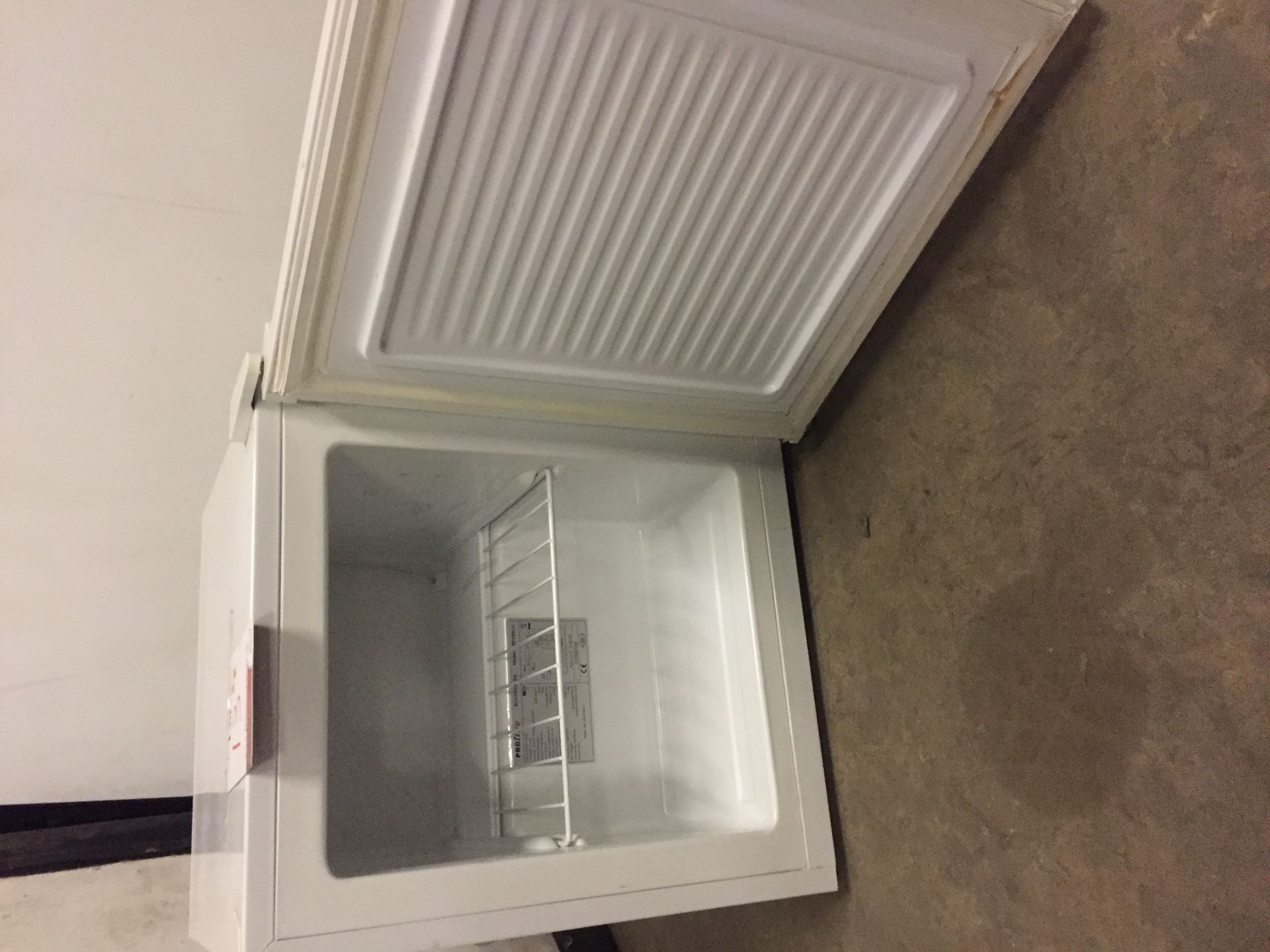Russel Hobbs Refrigerator | Pro line Freezer - Image 2 of 4