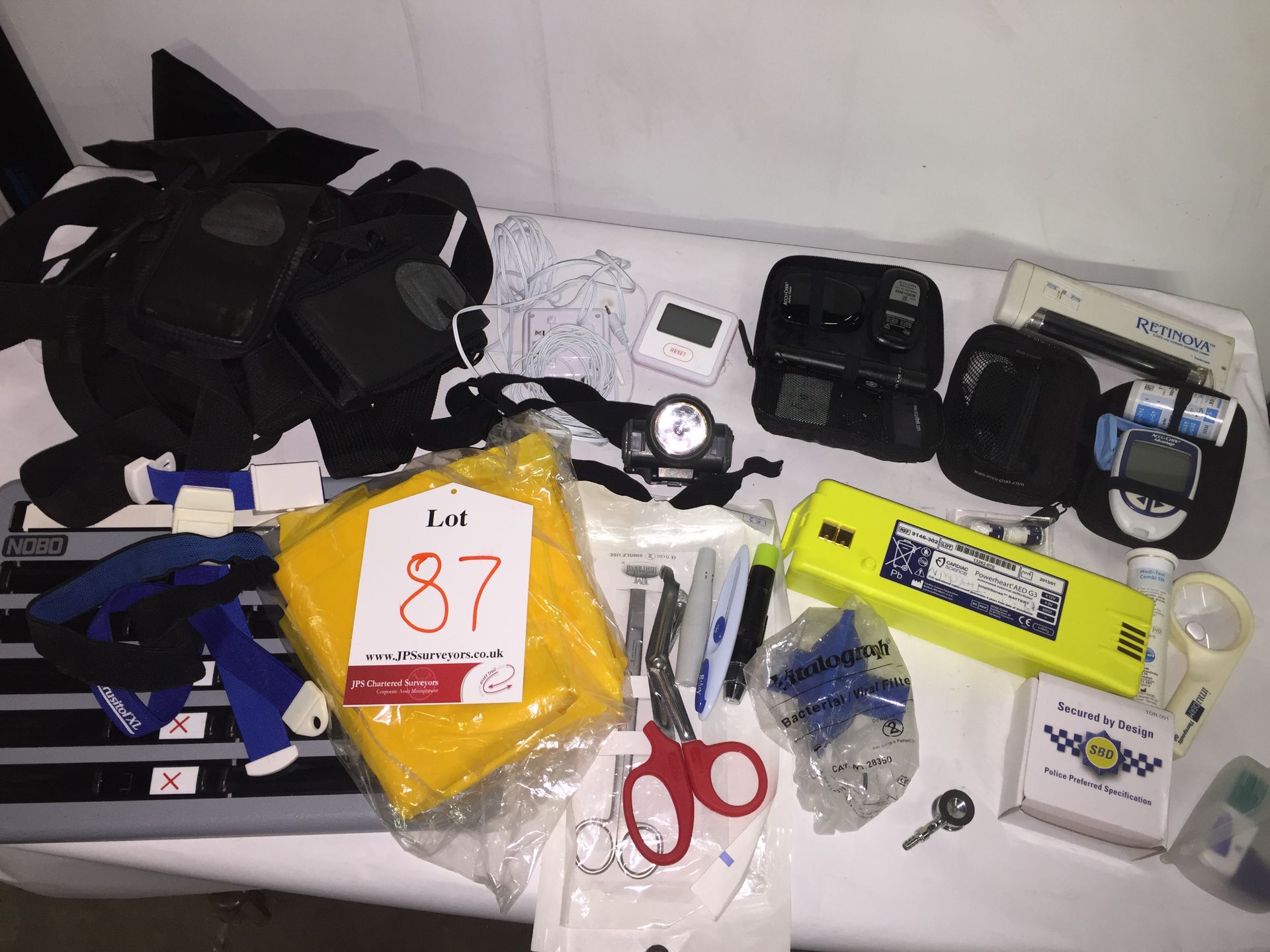 MIX LOT | Box of medical accessories including...