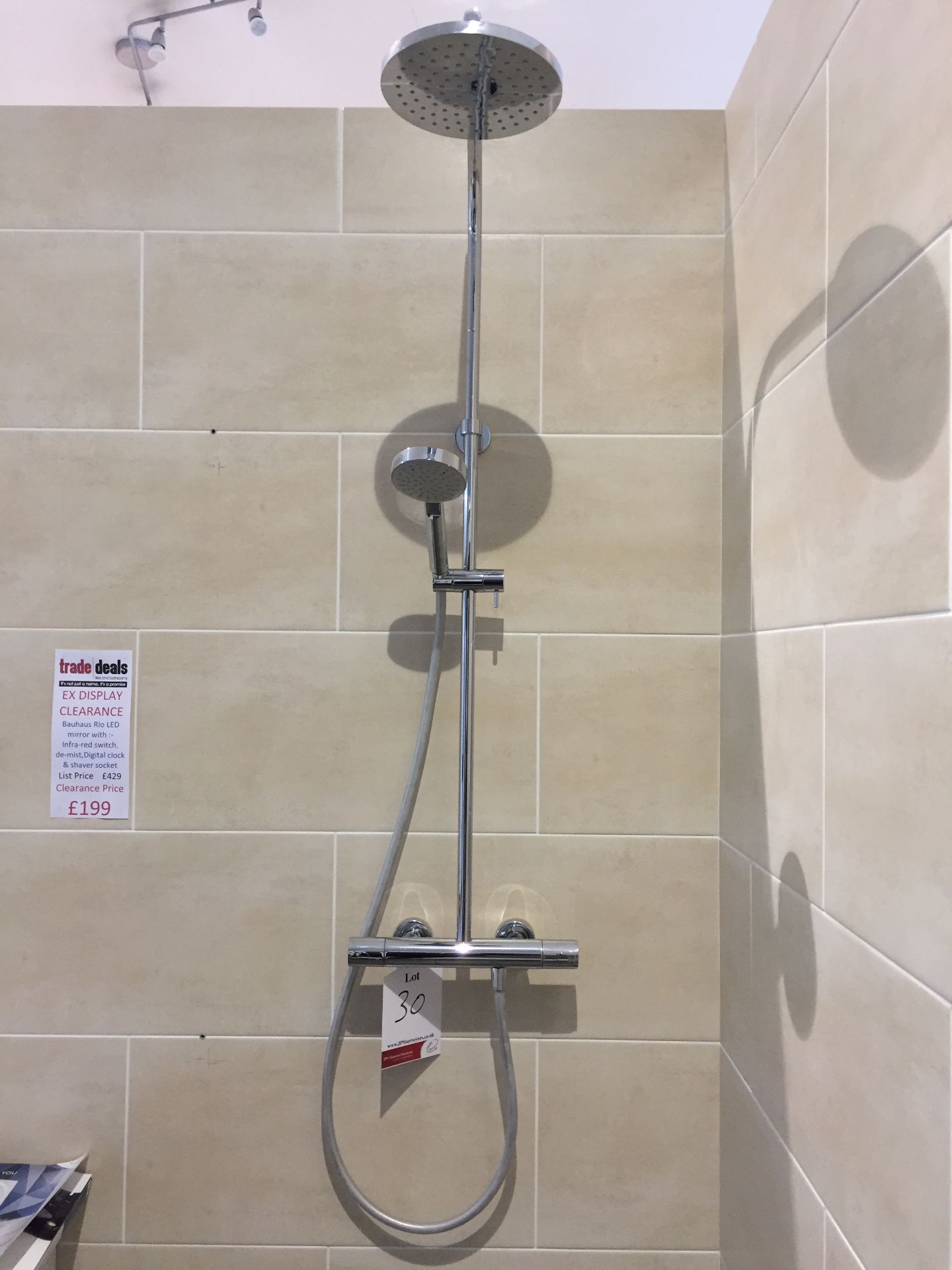 Alpi thermostatic valve and handset - Image 2 of 2