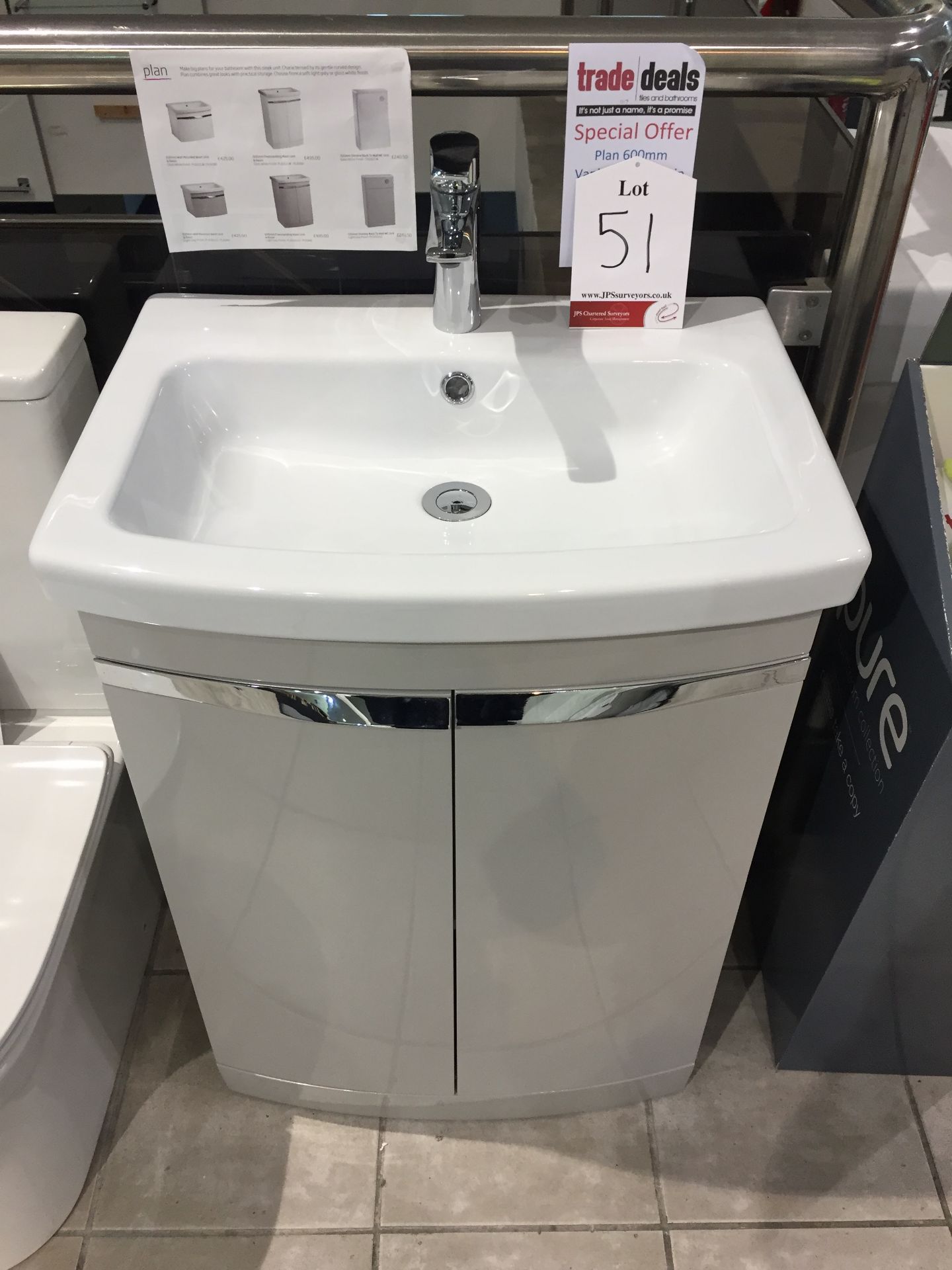 Plan 600mm vanity unit & basin