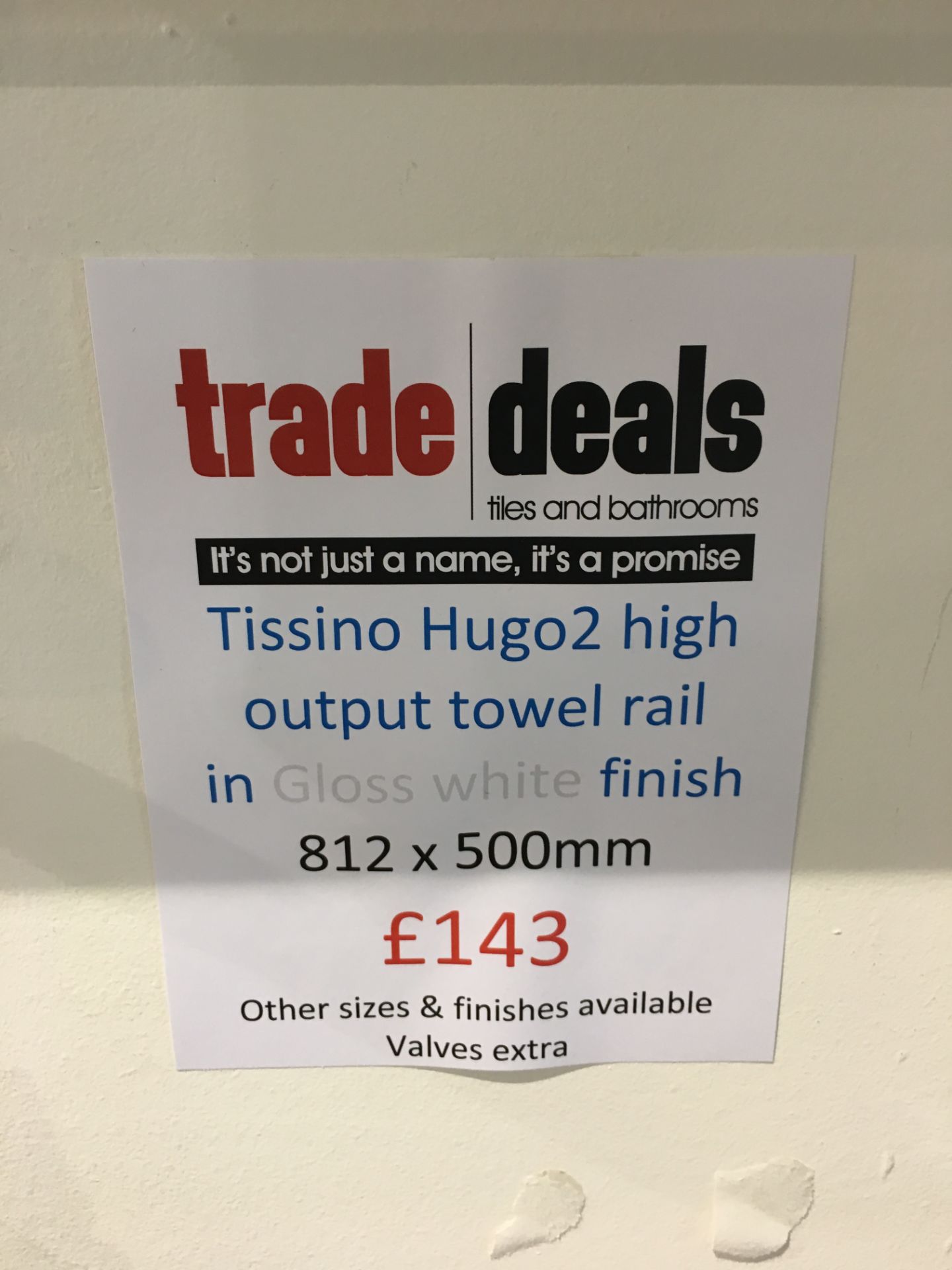 Tissino Gloss white radiator (812x500mm) RRP - £143 - Image 2 of 2