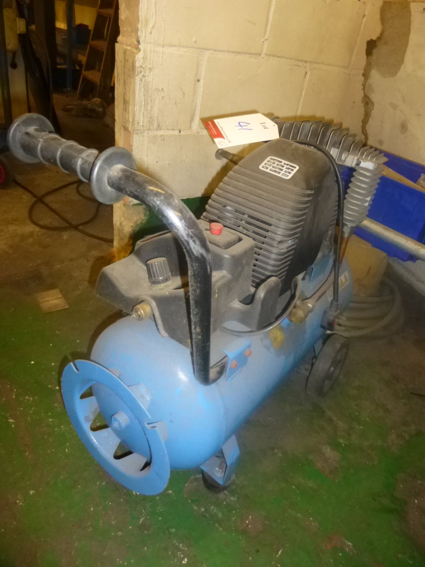 2007 | ABAC MonteCarlo D4 ABAC Blu Line portable receiver mounted air compressor - Image 2 of 2