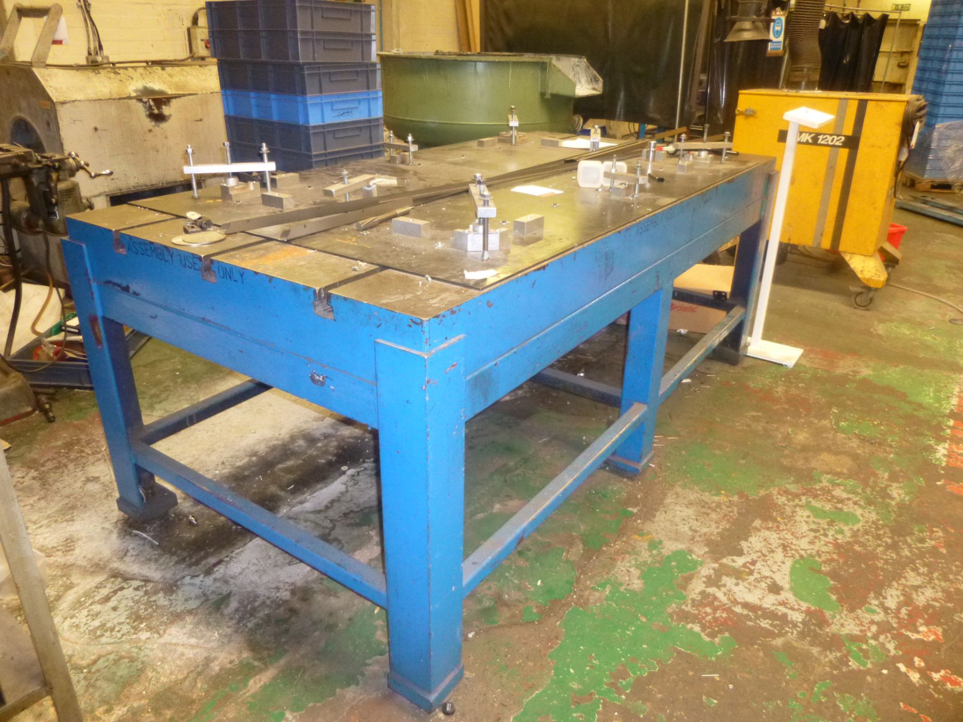 T Slotted workbench on stand 244 x 121.5 cm