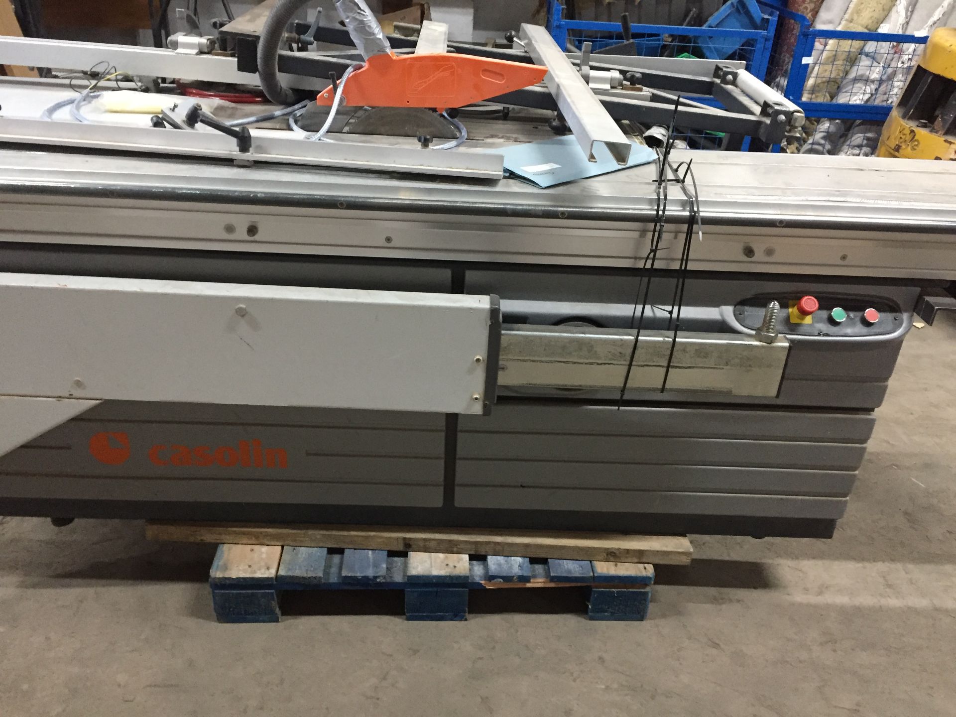 Casolin panel sawModel: Astra SE 300Serial No: 62004YOM: 2004Volt: 400This lot is suitable for the - Image 6 of 9