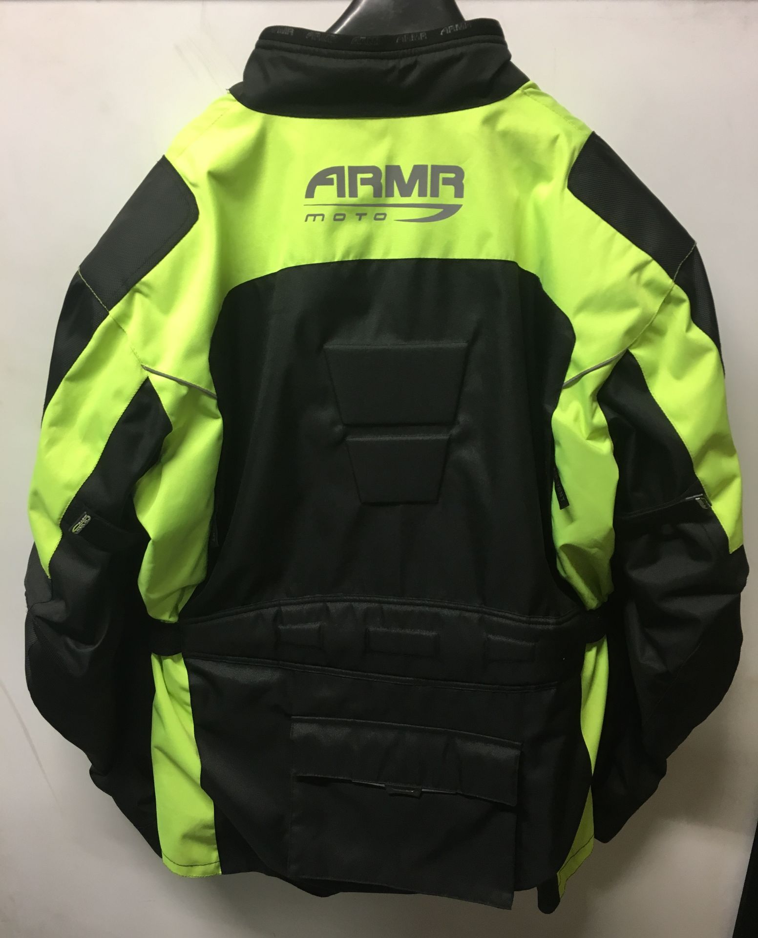 Mens Armr Moto Kiso Motorcyle Jacket | Black/Safety Yellow | Size: 4-XL-Large RRP£84.99 - Image 4 of 4