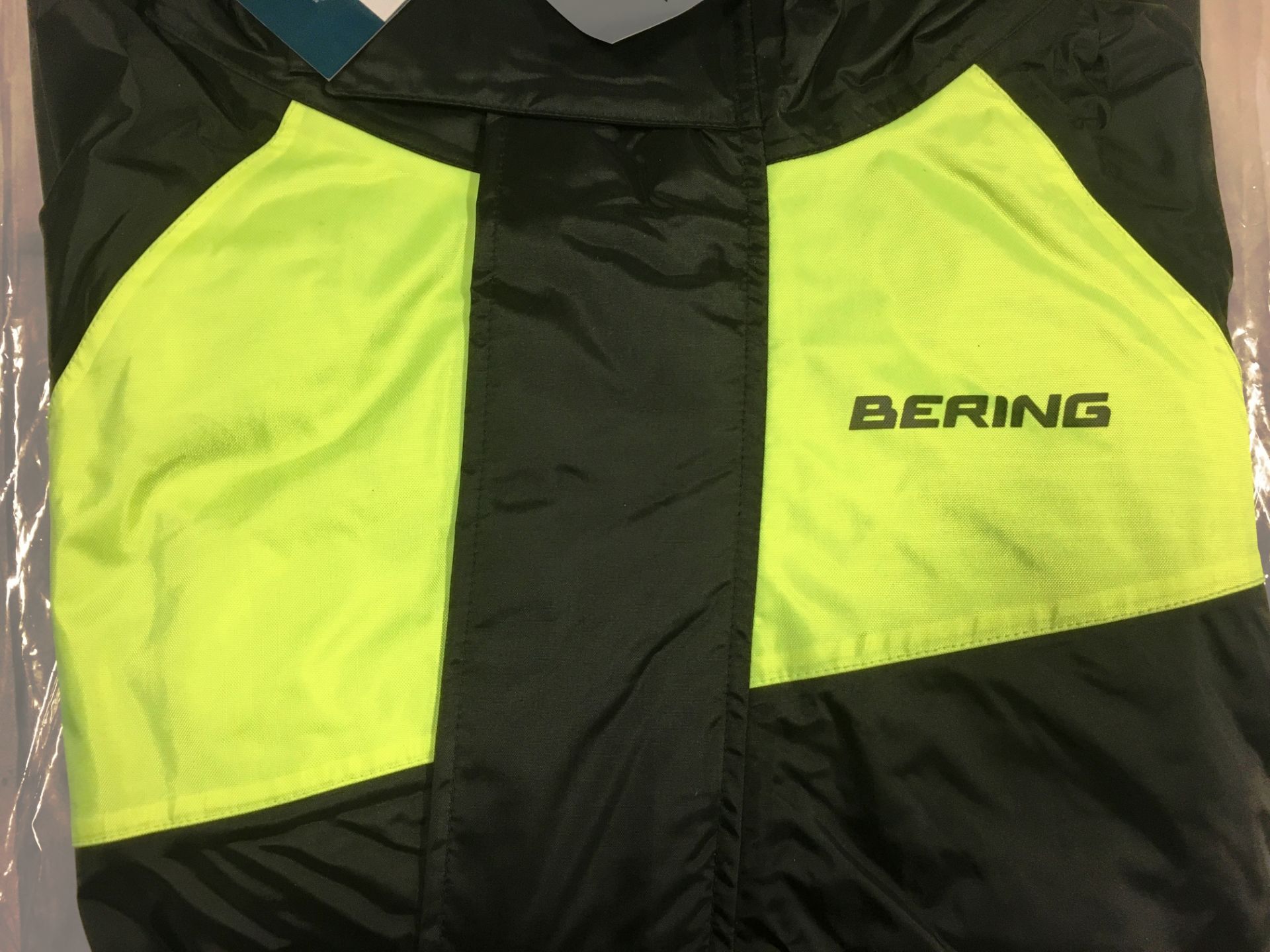Bering Combinaision iwaki Over Suit For Leathers | Size: XL - Image 3 of 3