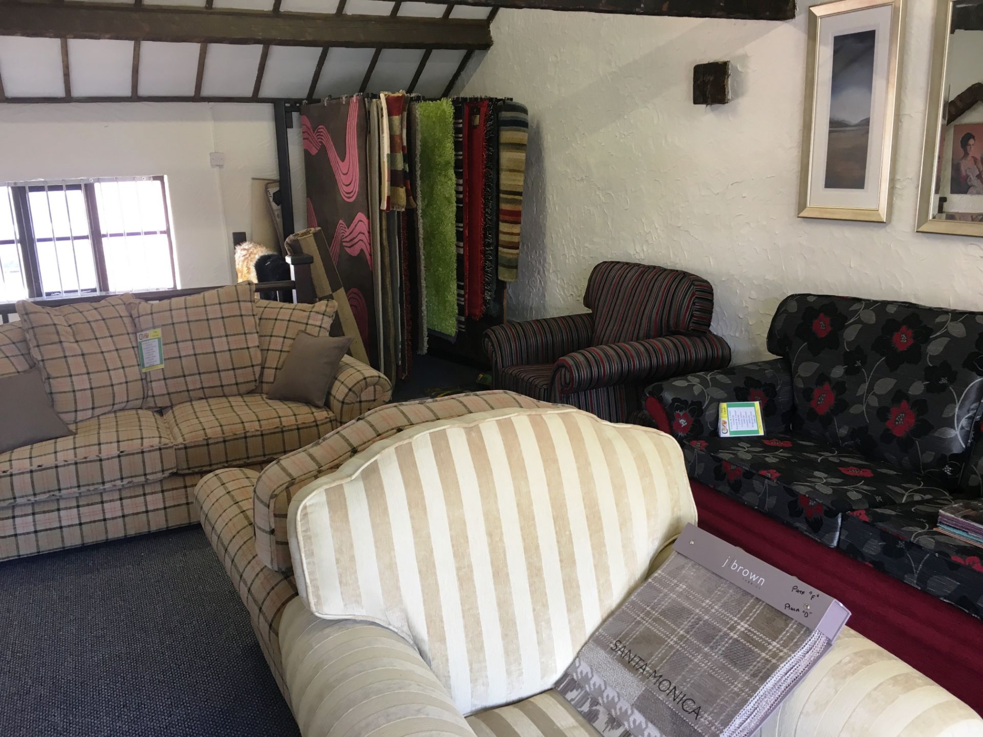 Bulk Lot of Furniture - Beds | Sofas | Armchairs | Rugs | Tables | Dining Chairs | RRP£35,000+ Plea - Image 37 of 38