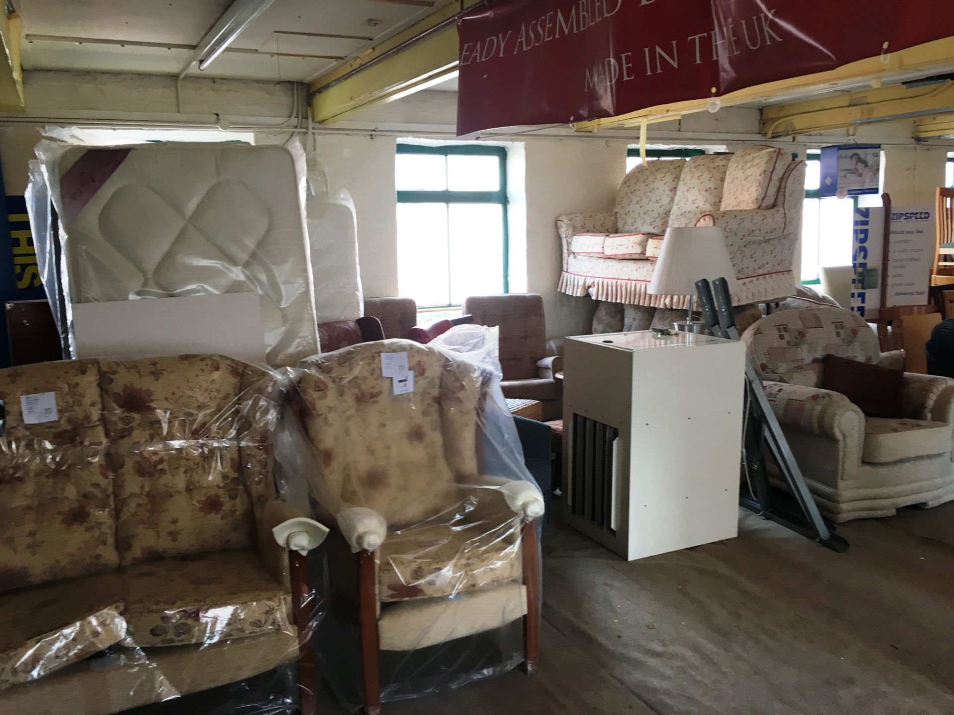 Bulk Lot of Furniture - Beds | Sofas | Armchairs | Tables | Dining Chairs - Image 14 of 16