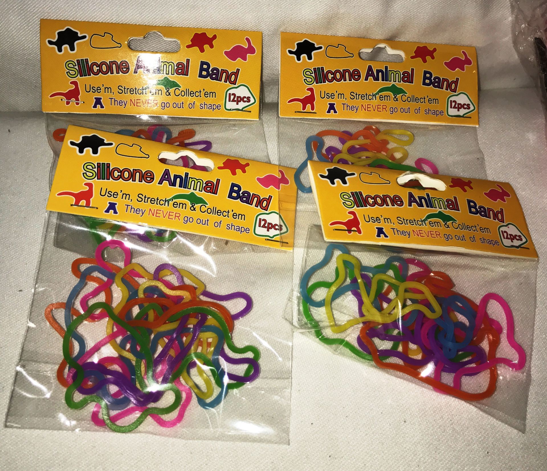 Approximately 500 x Silicone Animal Bands & Dotted Loom Bands - Image 2 of 3