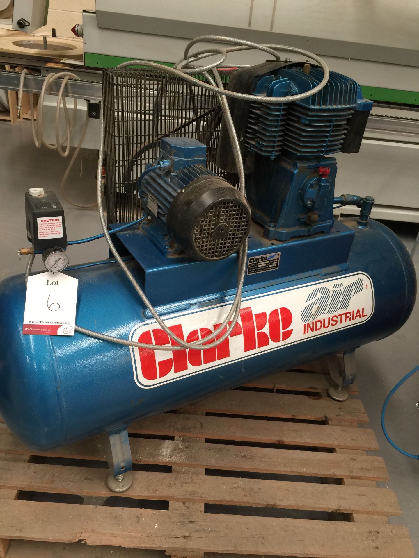 Clarke Air Industrial Compressor | Model: SE25C200 | S/N: 72227 | YOM: 2008 - Image 2 of 2