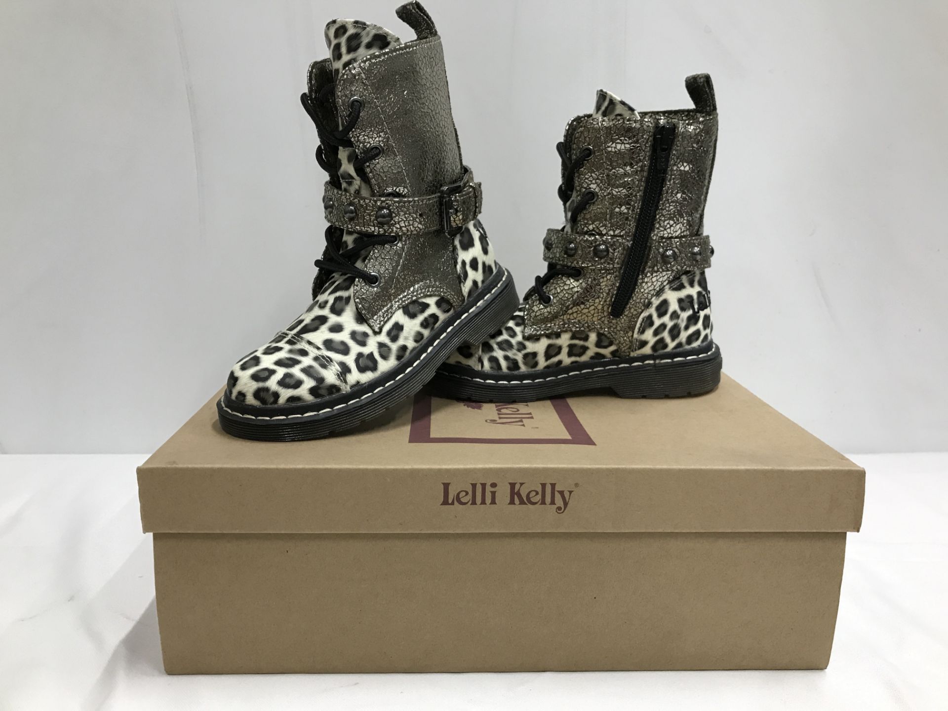 14 x Pairs of Lelli Kelly Children's Shoes - Various Designs - Size UK10 - Image 7 of 8