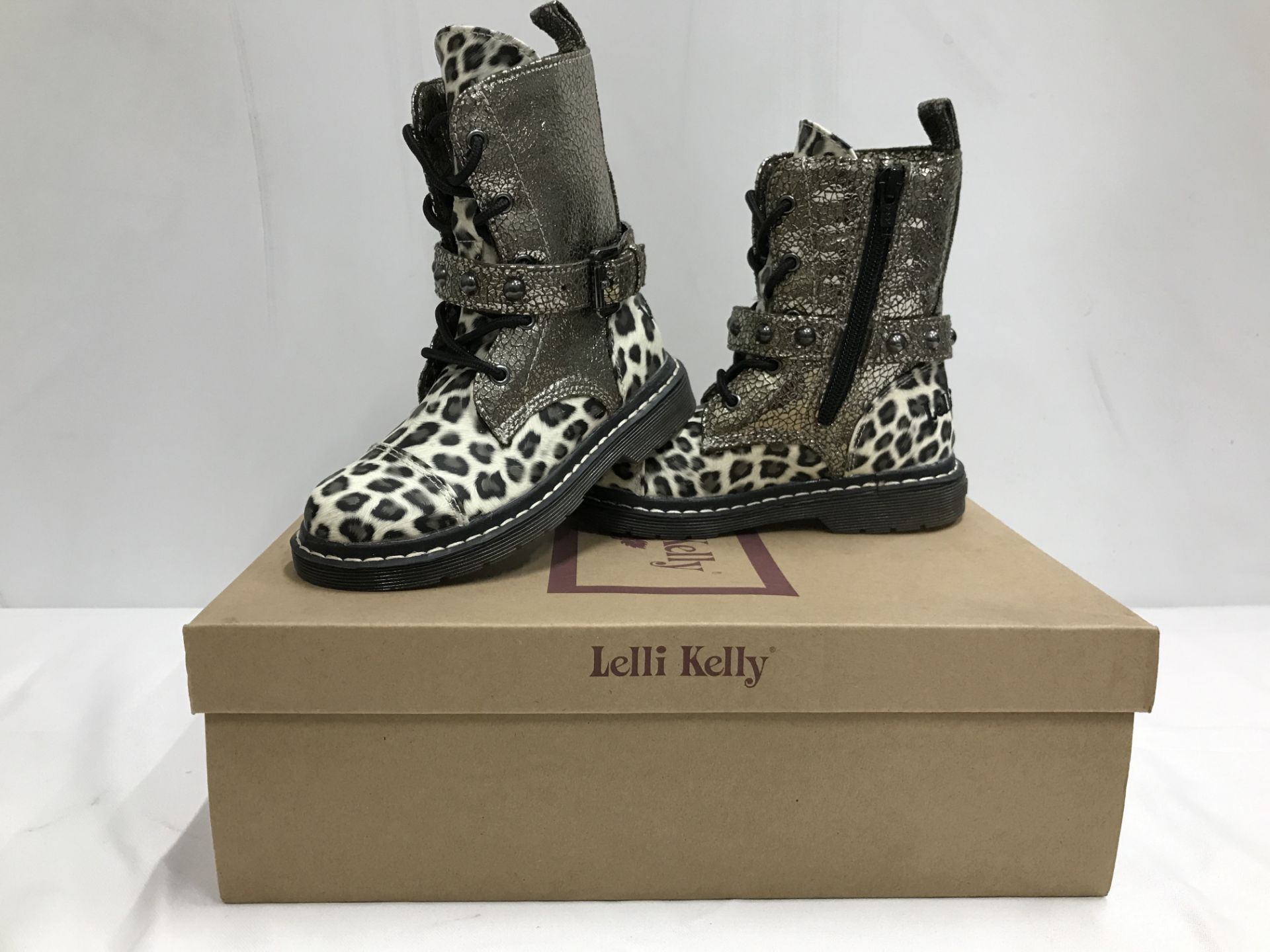 17 x Pairs of Lelli Kelly Children's Shoes - Various Designs - Size UK12 - Image 9 of 9