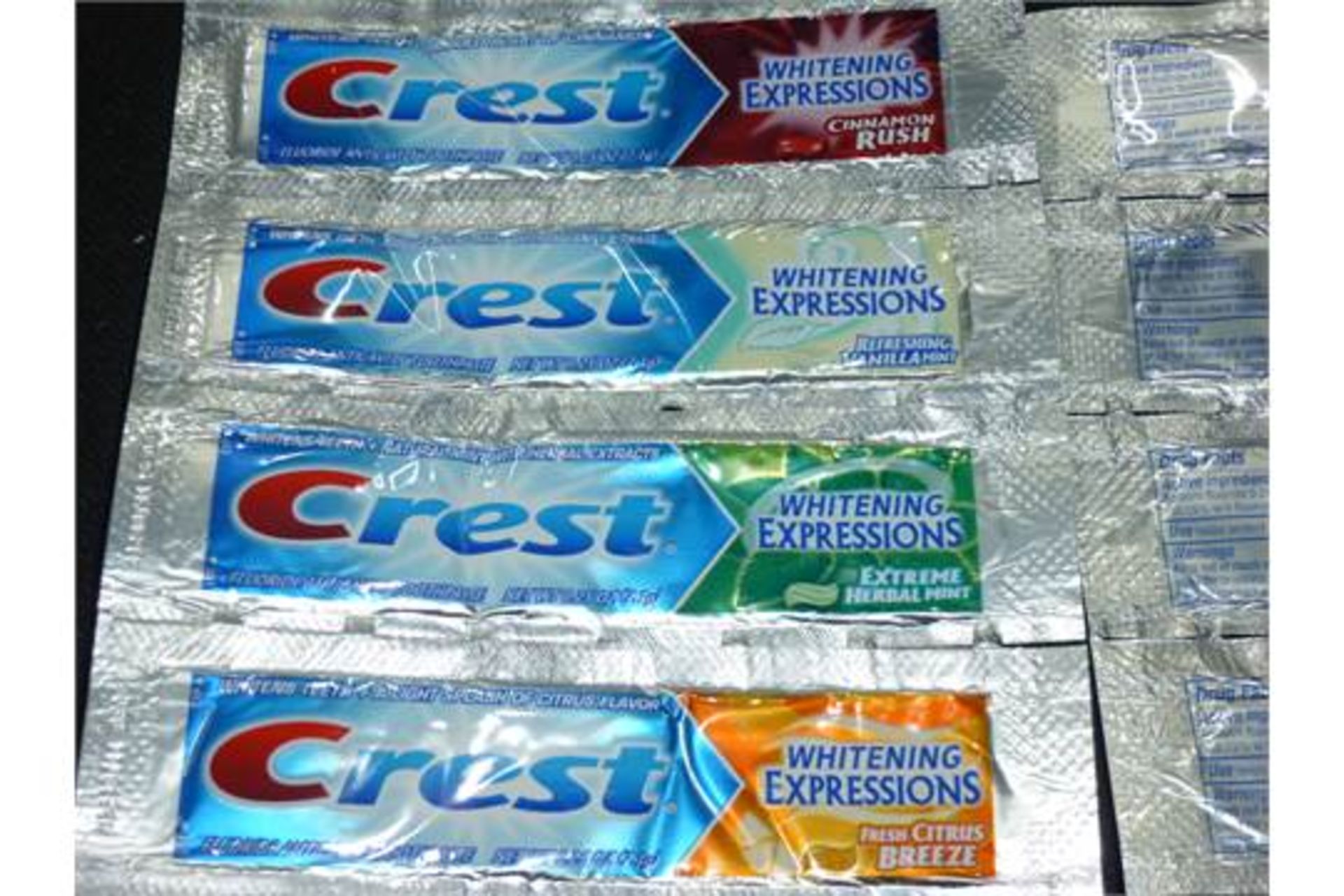 38 x 360 Crest Whitening Expressions