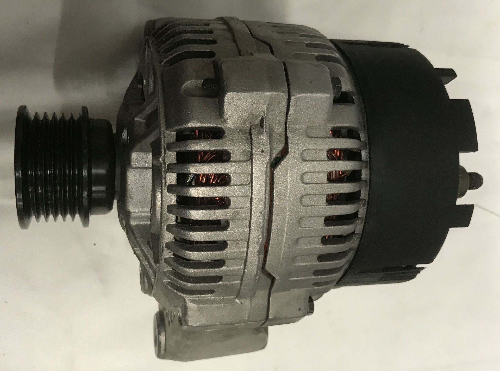 1 x Lucas Alternator LRB00193