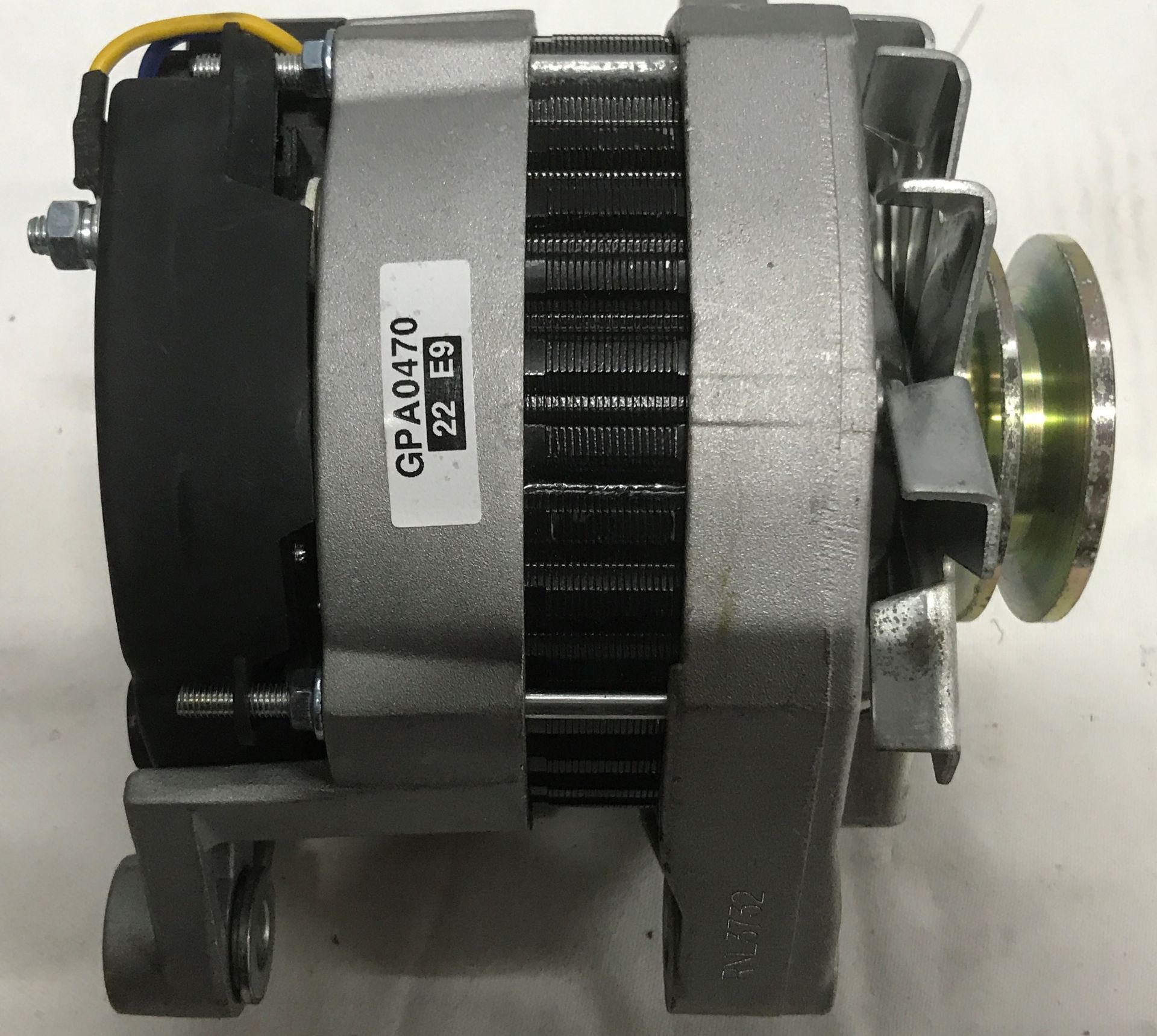 3 x Lucas Alternators LRA00397