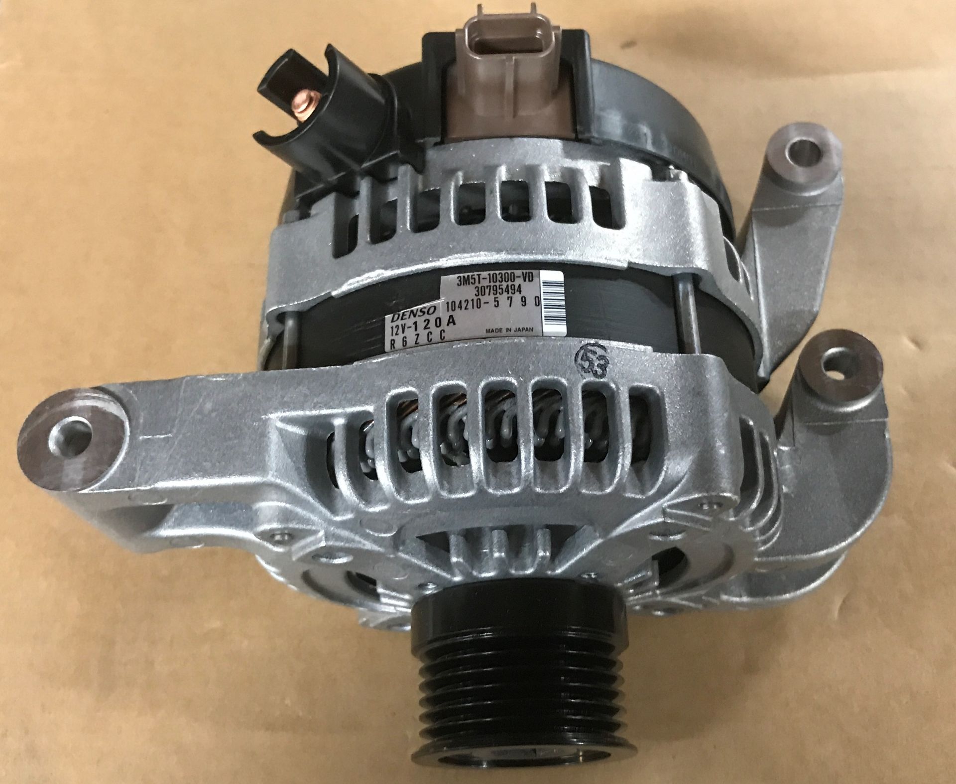 2 x Lucas Alternators GPA1520