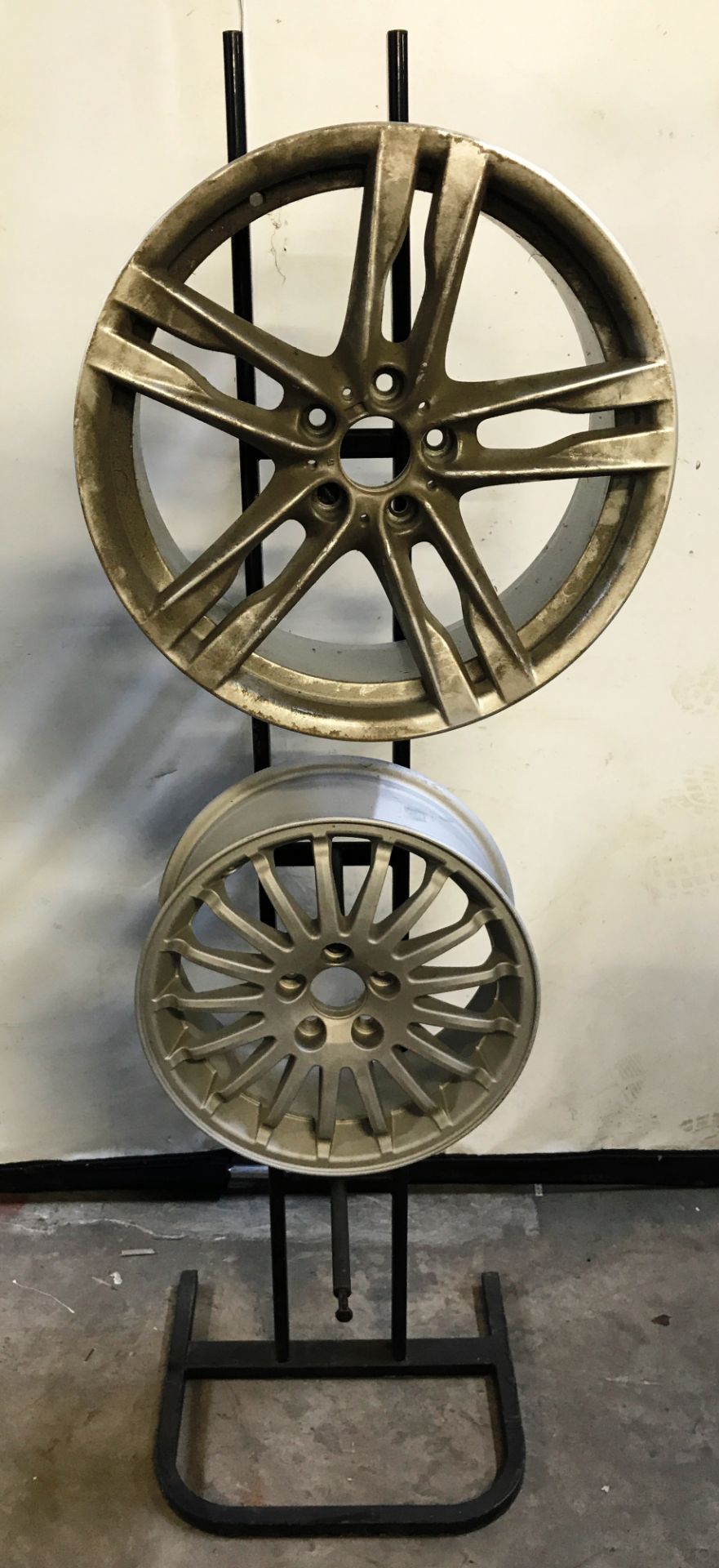 2 x Alloy Wheel Stands - With 2 Ex-Display Alloys Attached - Image 3 of 3