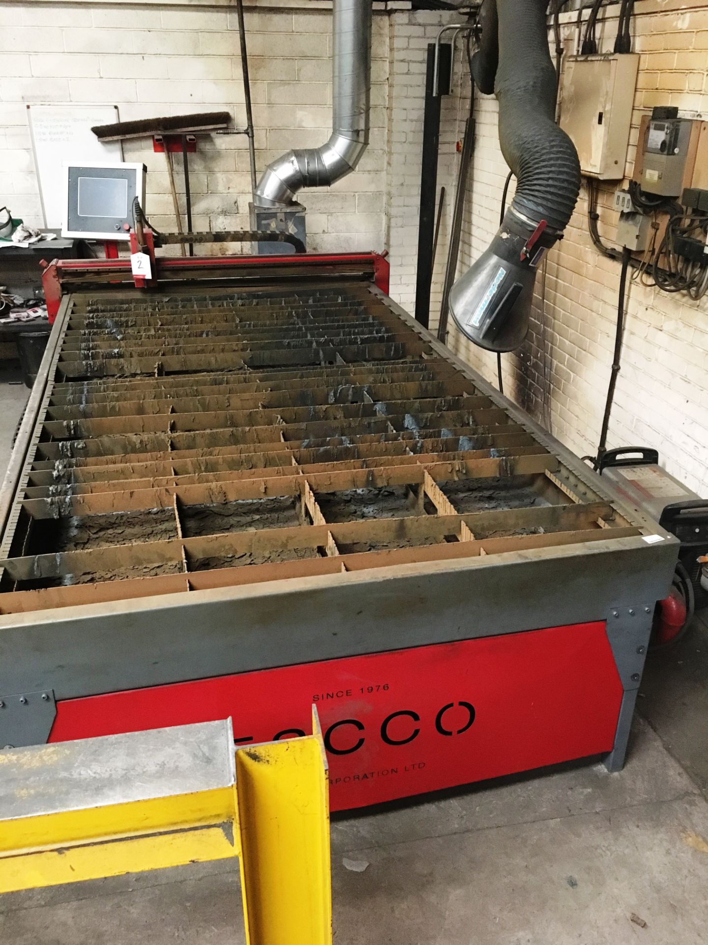 Escco 1050 CNC Air Plasma Cutting Table w/ Hypertherm Powermax 105 Plasma Cutter - Image 2 of 10