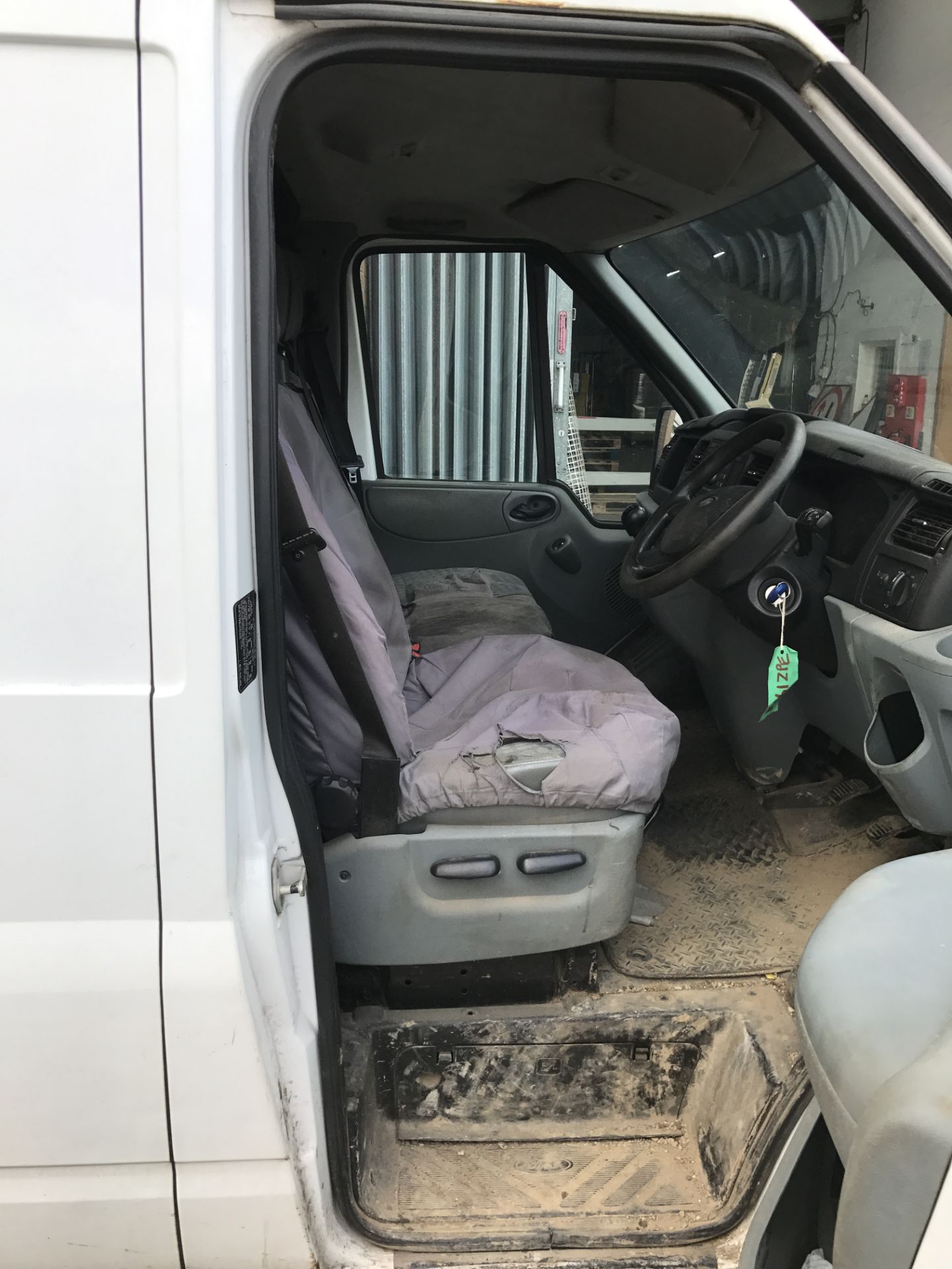 Ford Transit 115 T350L RWD Diesel Van - CONTENTS NOT INCLUDED - Image 9 of 13