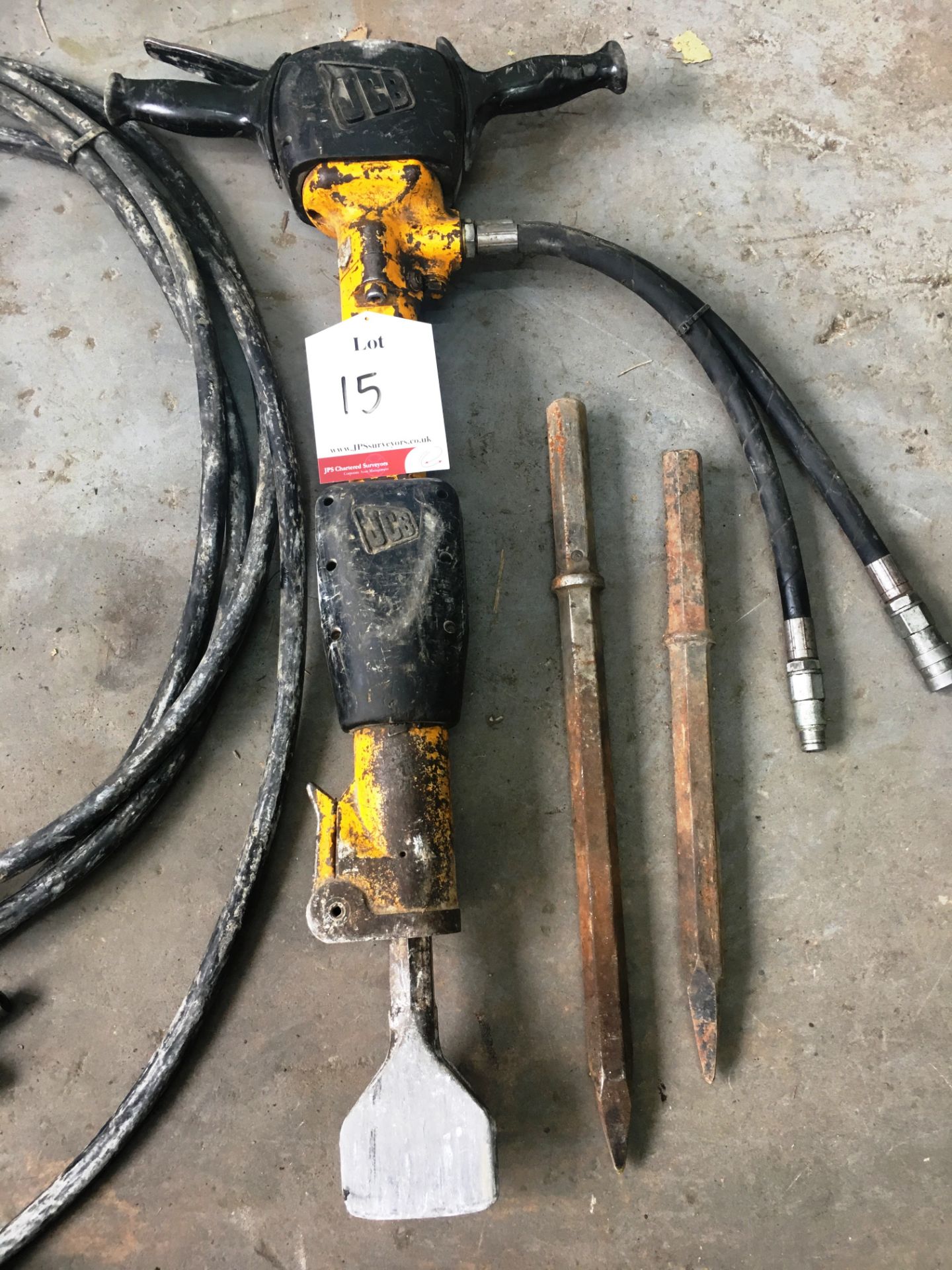 JCB Beaver III Hydraulic Power Pack w/ JCB Breaker Attachment & Hydraulic Hoses & Various Chisels - Image 7 of 7