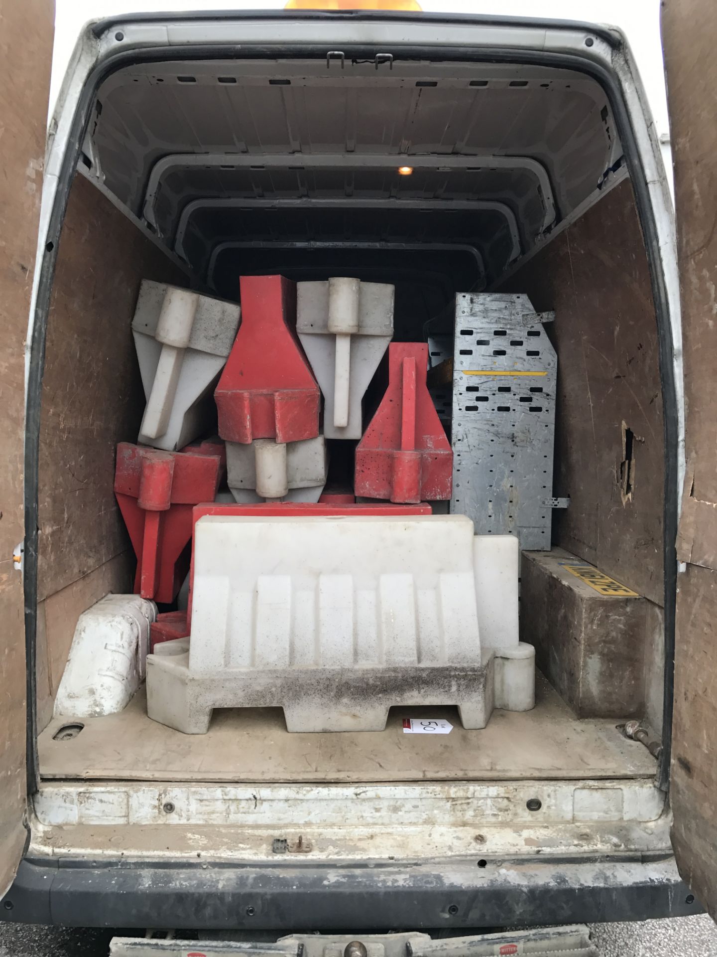 Ford Transit 115 T350L RWD Diesel Van - CONTENTS NOT INCLUDED - Image 7 of 13