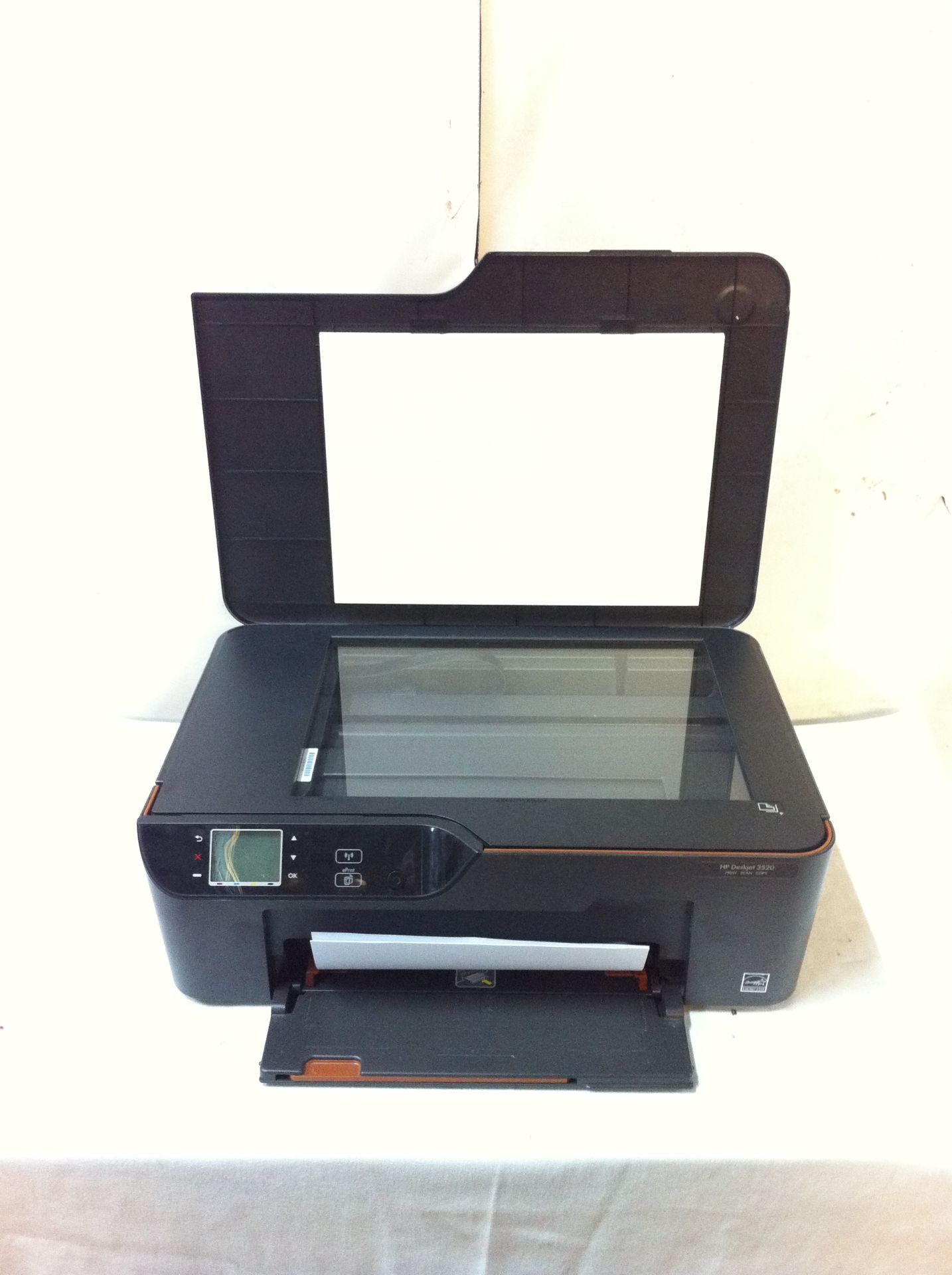 HP Deskjet 3520 Printer/Scanner/Copier. - Image 2 of 2