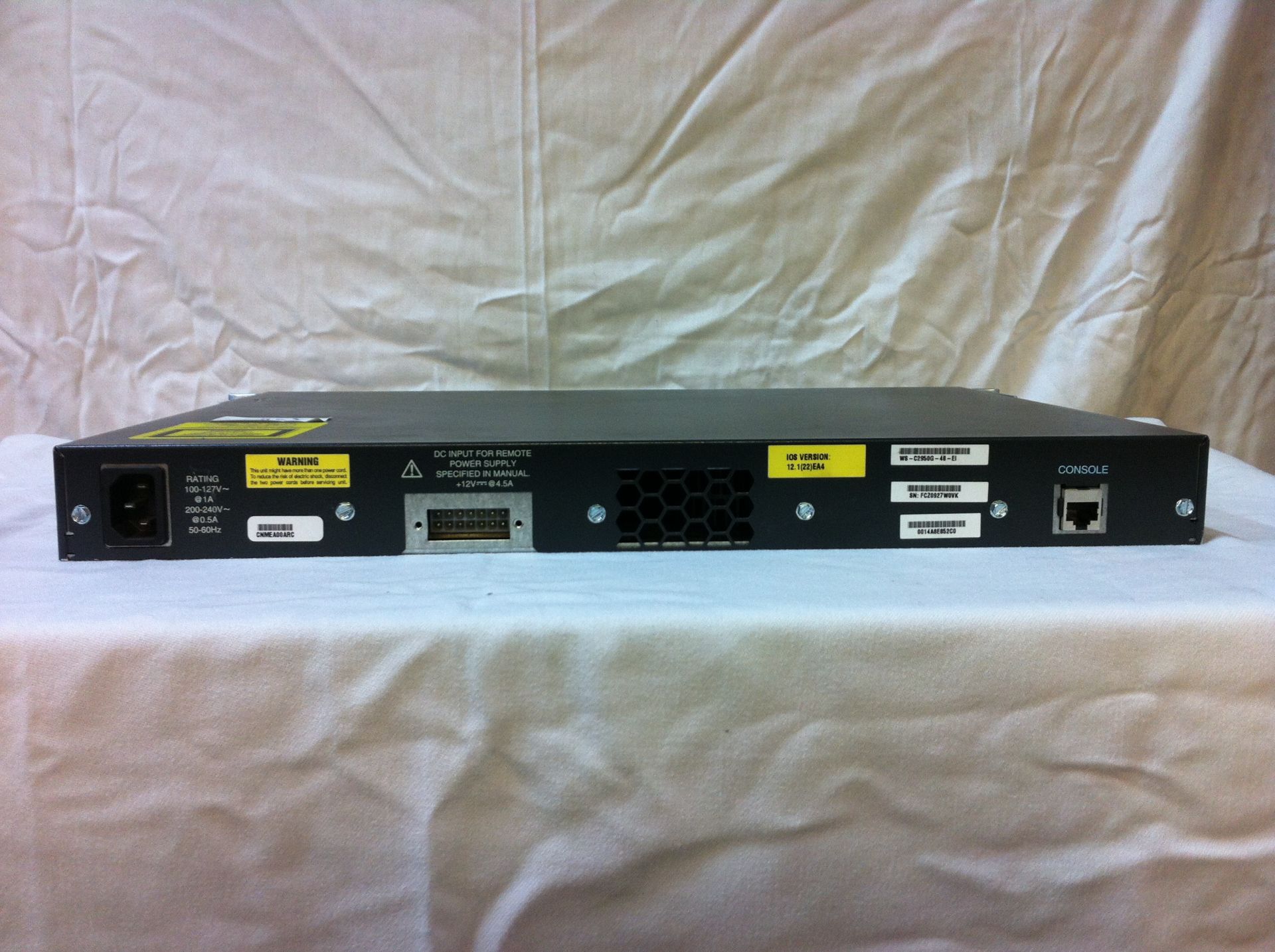 Cisco 1900 Series router and Cisco Sytems Ethernet Switch. - Image 3 of 6