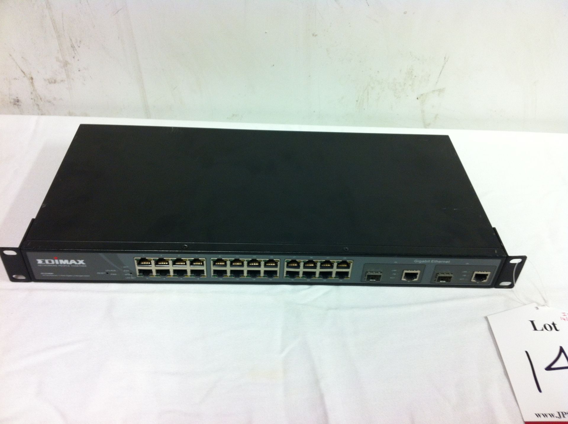 2x Ethernet Switches. - Image 3 of 3