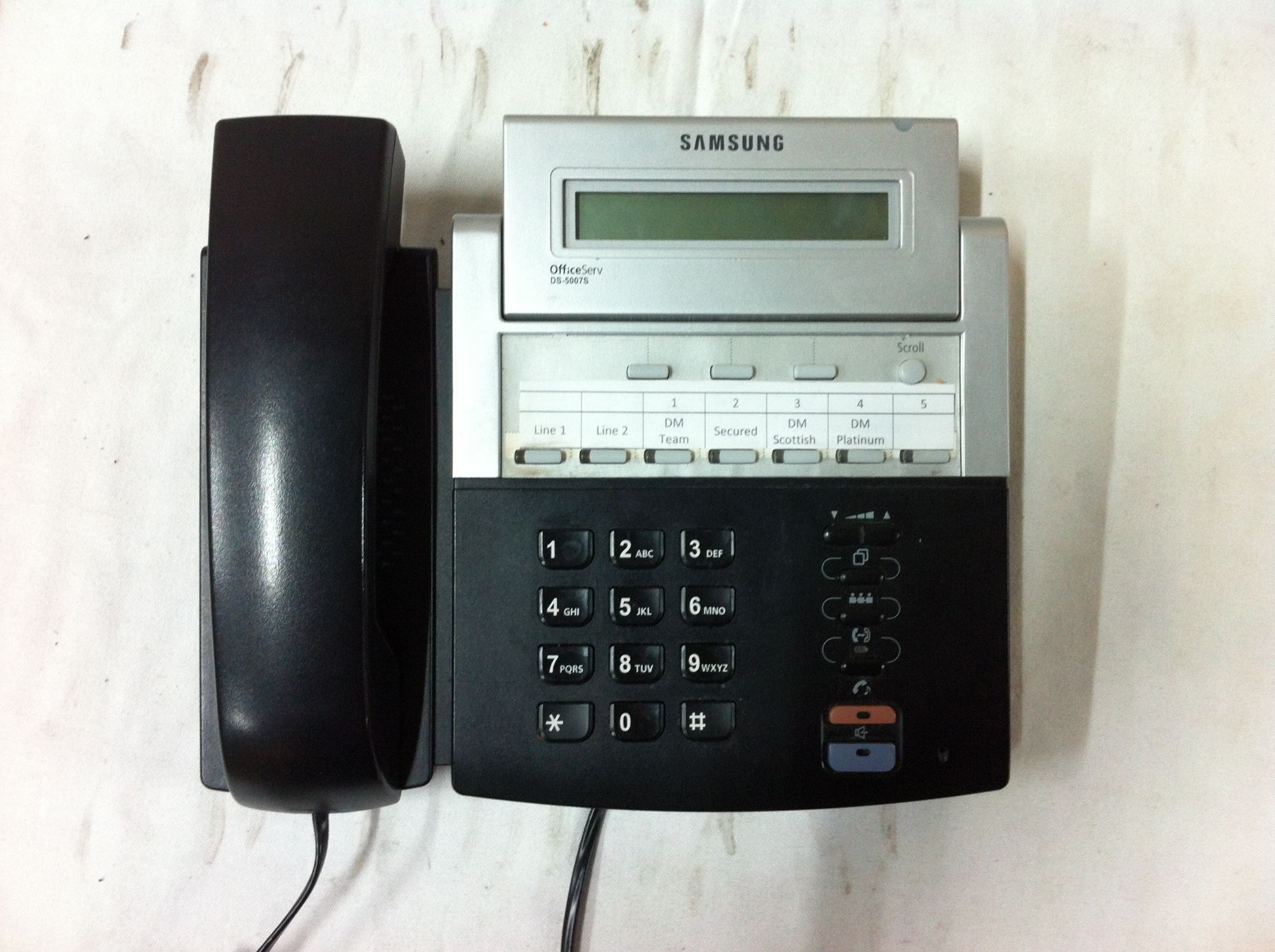 12x Samsung OfficeServ DS-5007S Office Phones.