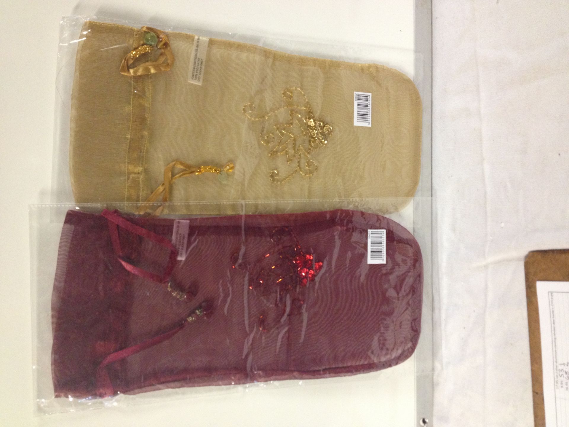 108 X CHRISTMAS STOCKINGS, ORGANZA GIFT BAGS, NOTICE BOARDS, ETC. RRP £ 583 - Image 2 of 6