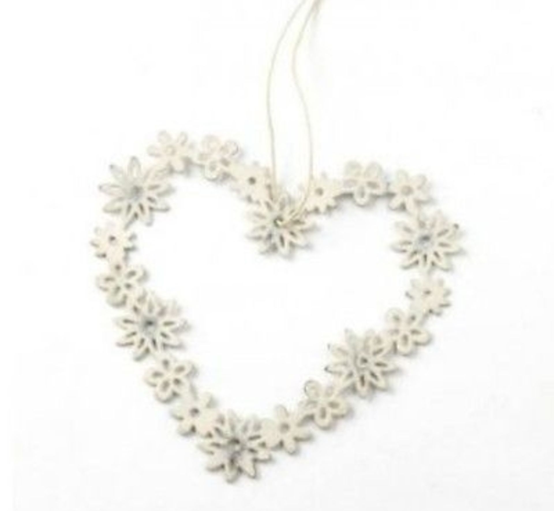 803 X KEYRINGS, HANGING HEARTS, PLAQUES, WHITEBOARDS, DOVES, ETC. RRP £ 2,566.35 - Image 6 of 11