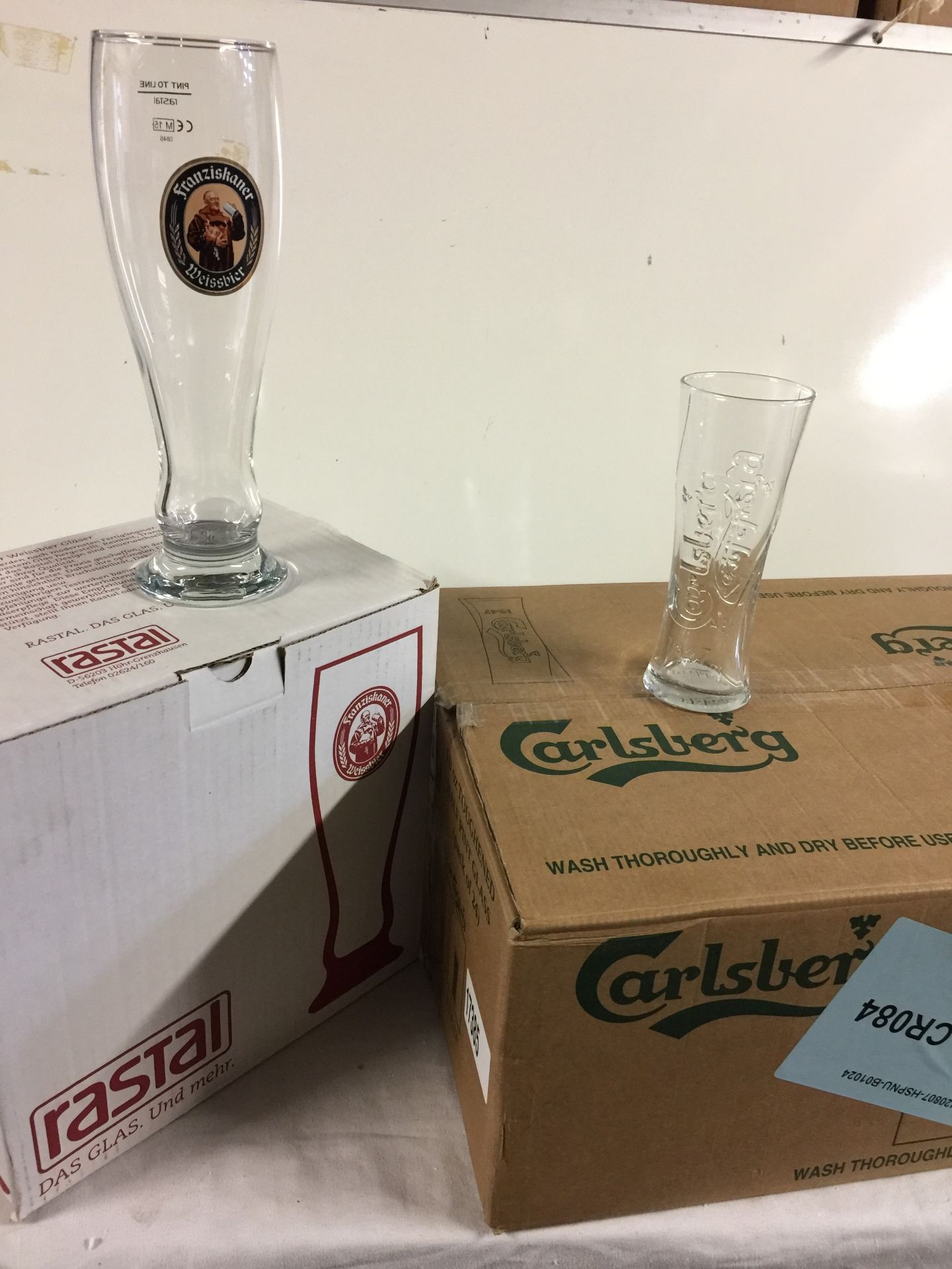 65 X FRANZISKANER AND CARLSBERG GLASSES