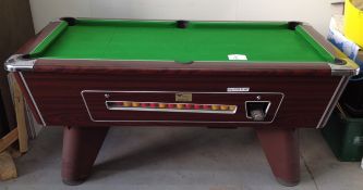 Supreme Pool Table with Cues, Balls and Chalk