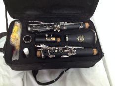 Artemis Clarinet in Black with Black Fabric Case