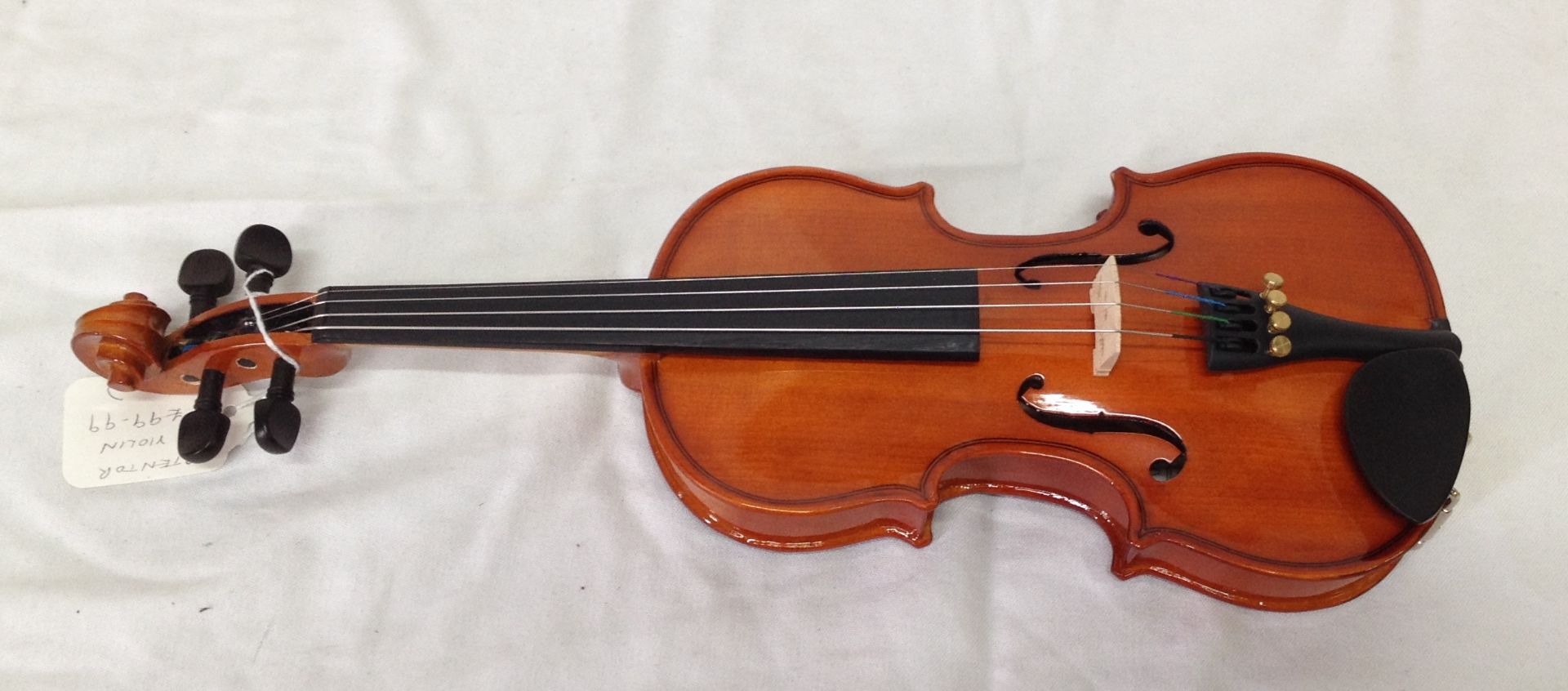 Stentor 4 String Classic Student Violin with Bow and Hard Case - Image 5 of 5