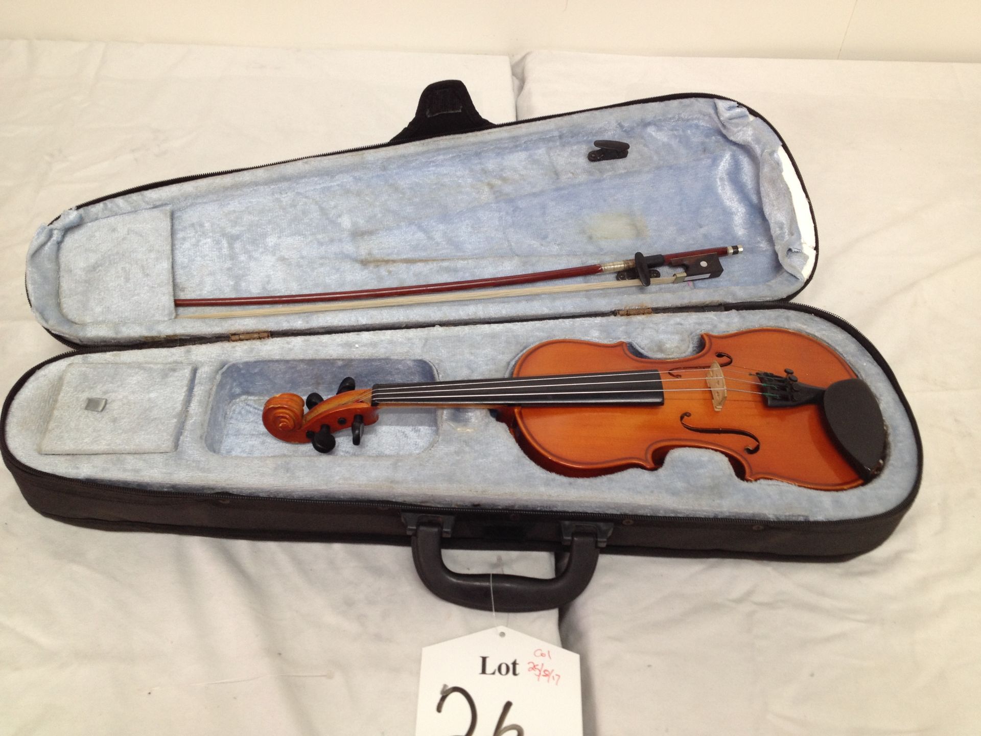 Primava 1/4 Violin with Case