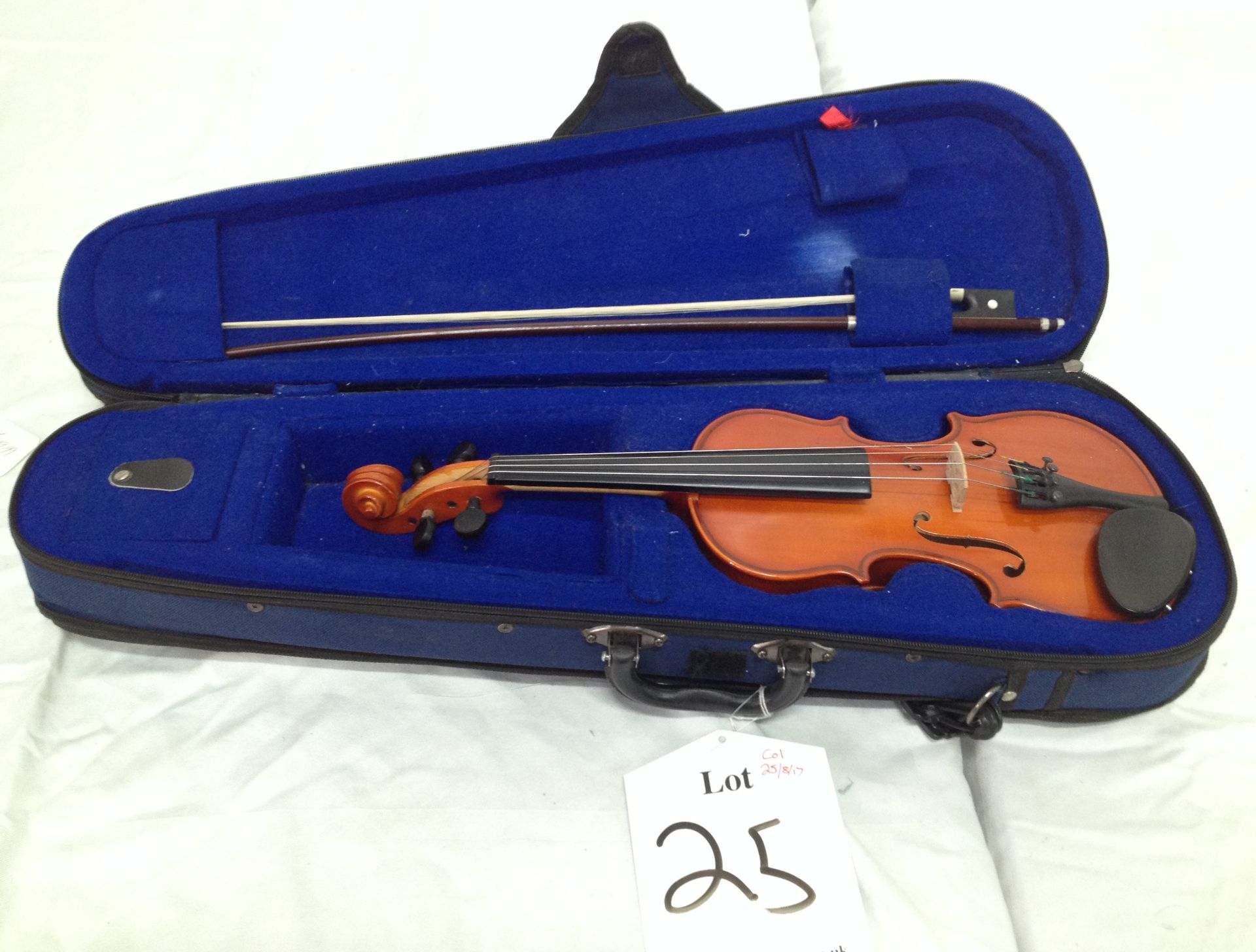 Primava 1/4 Violin with Case and Bow
