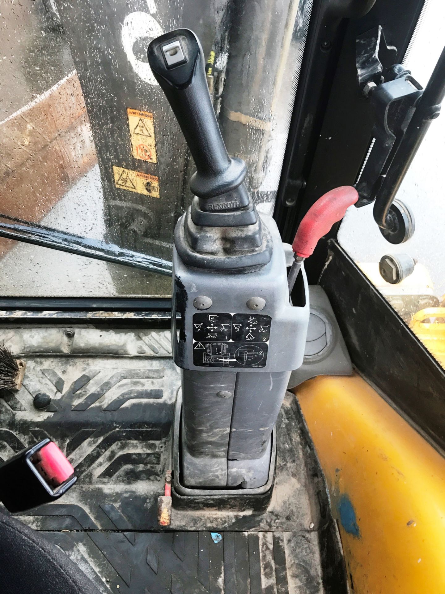 Volvo BL-71 Backhoe Loader - YOM: 2005 - Image 17 of 21