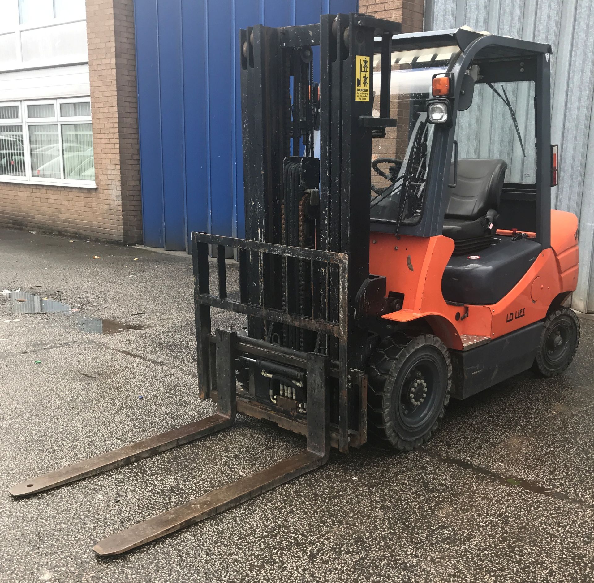 Feeler FD25 2.5T Diesel Forklift Truck - YOM: 2014 - Image 16 of 18