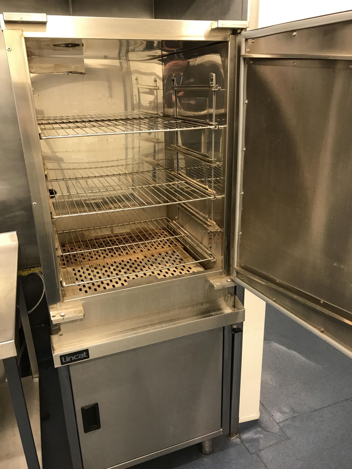 Lincast electric stainless steel atmospheric steamer oven - Image 2 of 4