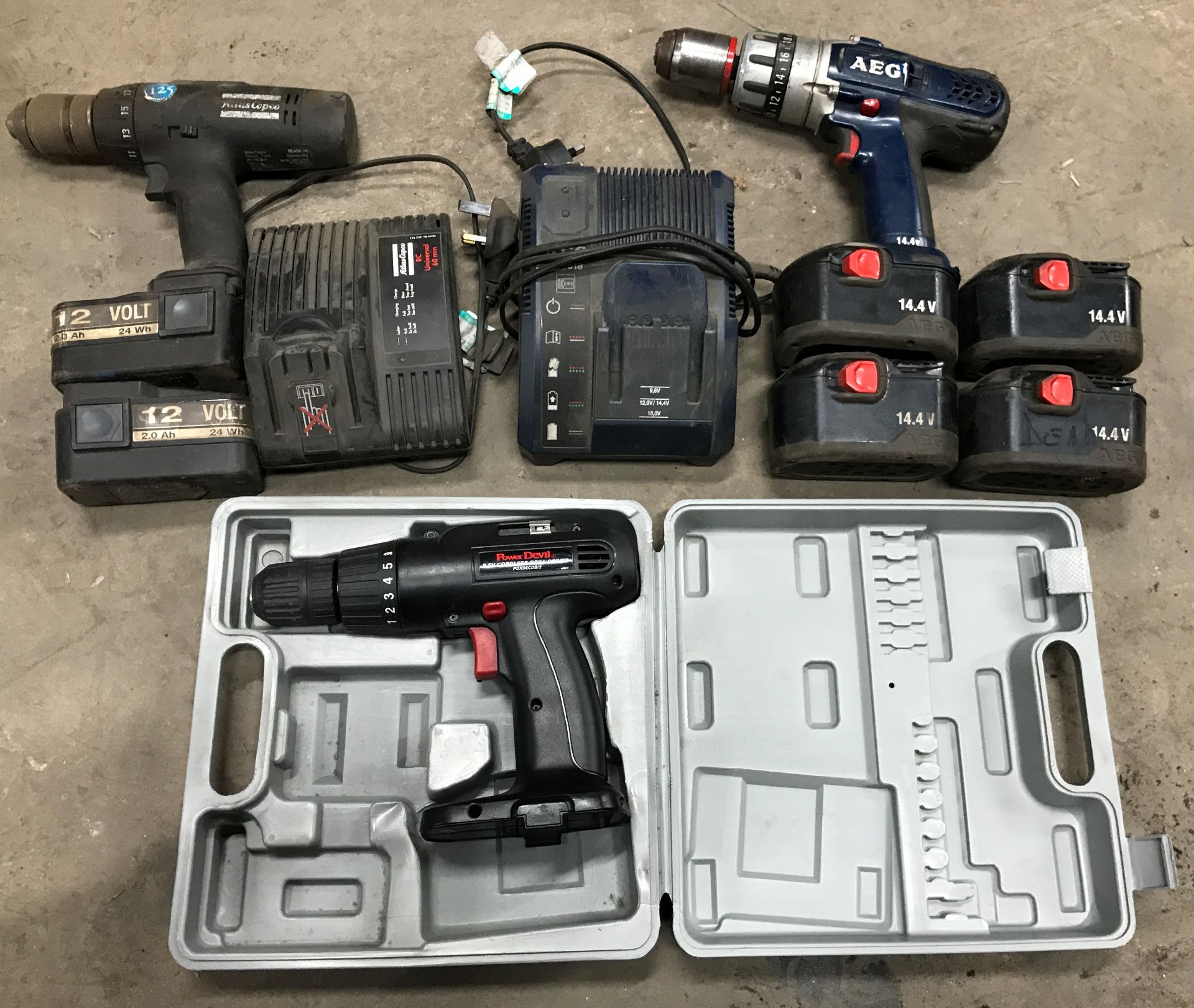 3 x Various Power Drills (Spares & Repairs)