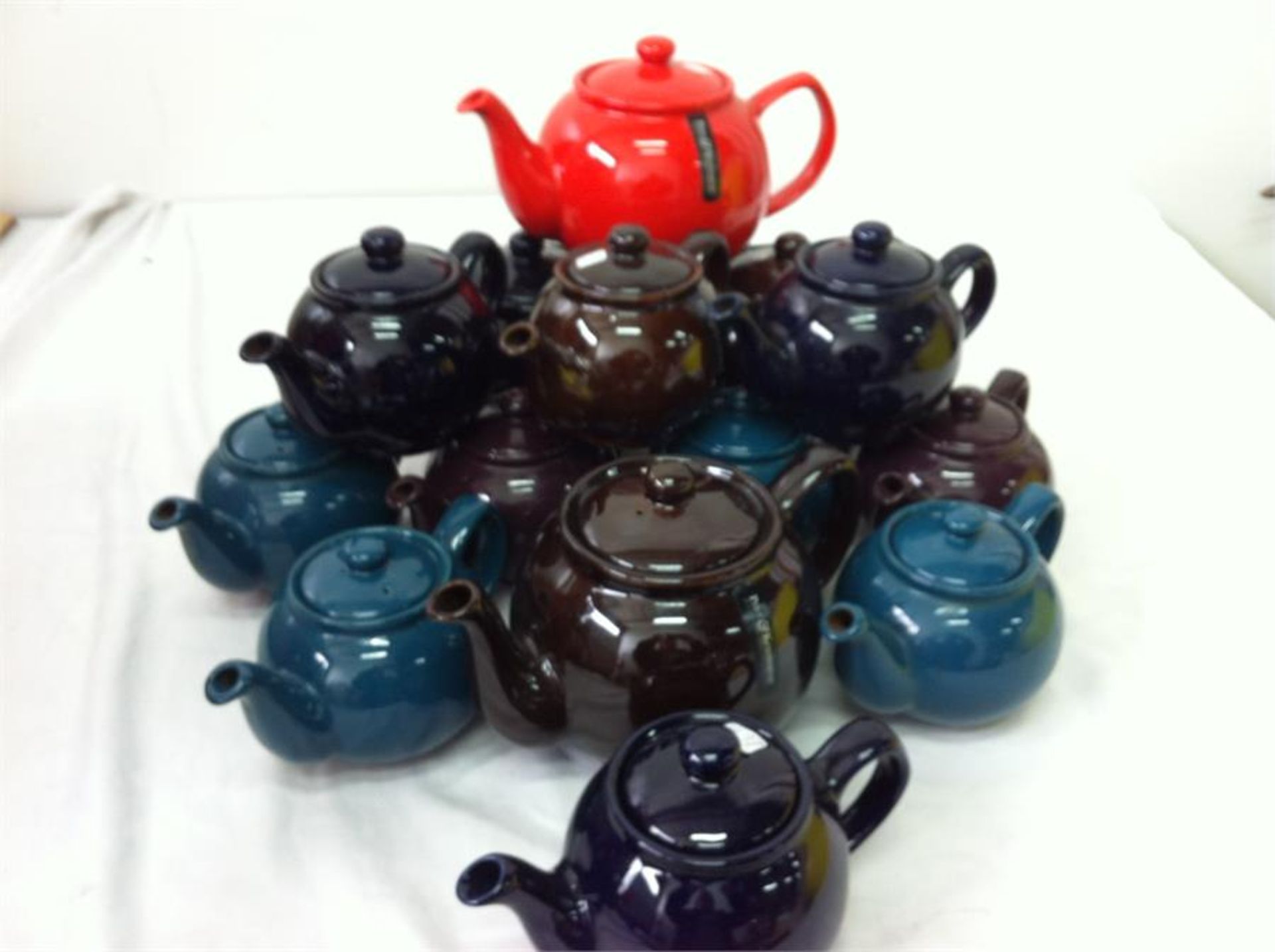 20 small and 6 large ceramic teapots, 3 blue enamel coated coffee pots, 3 white ceramic jugs - Image 6 of 6
