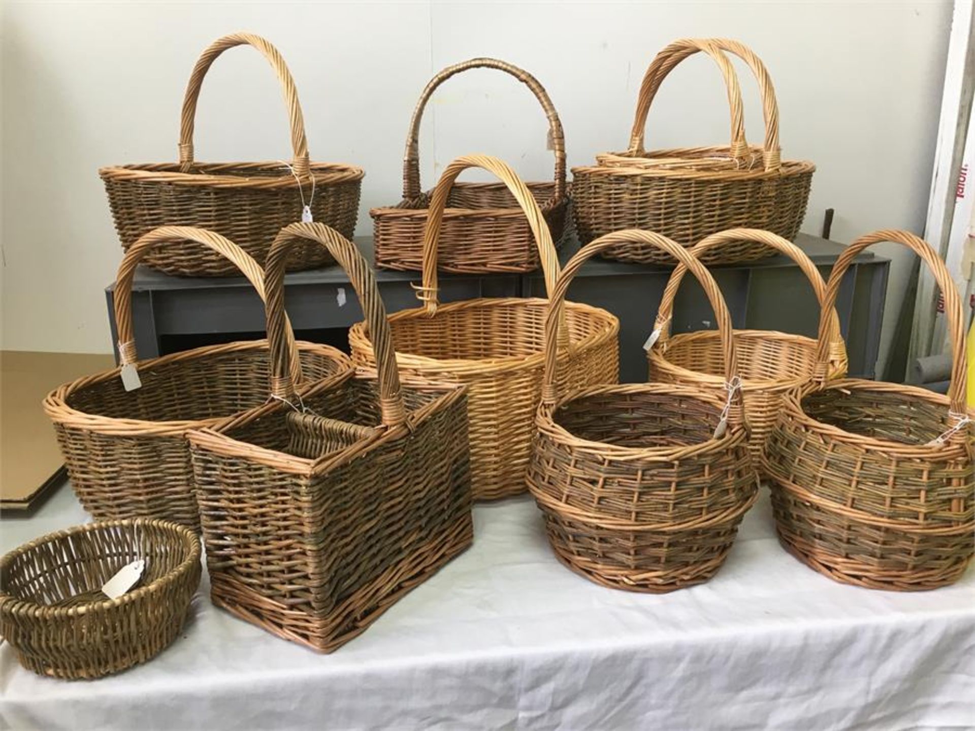 30 Wicker/Seagrass/Willow baskets - Image 3 of 3