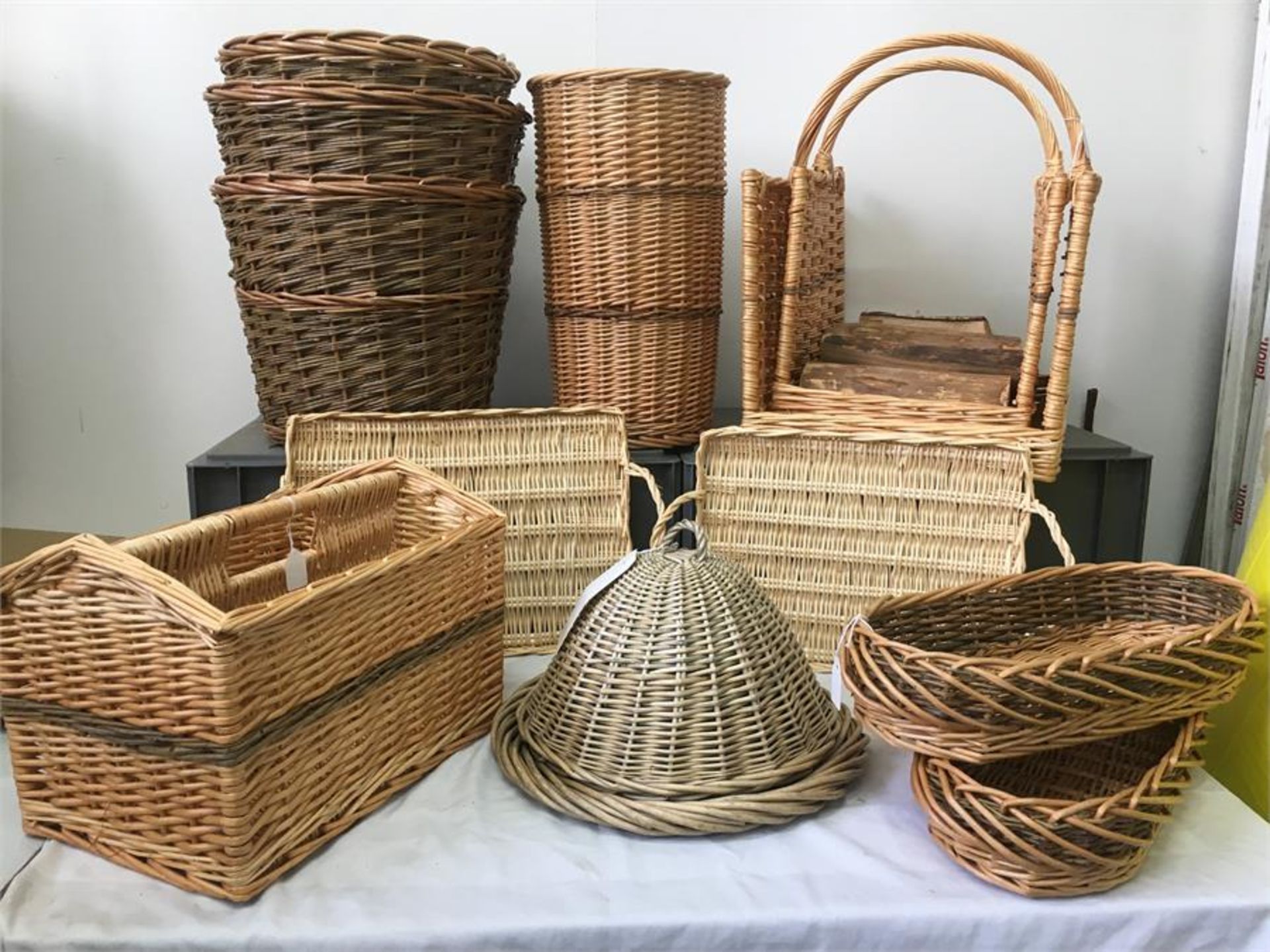 30 Wicker/Seagrass/Willow baskets - Image 2 of 3