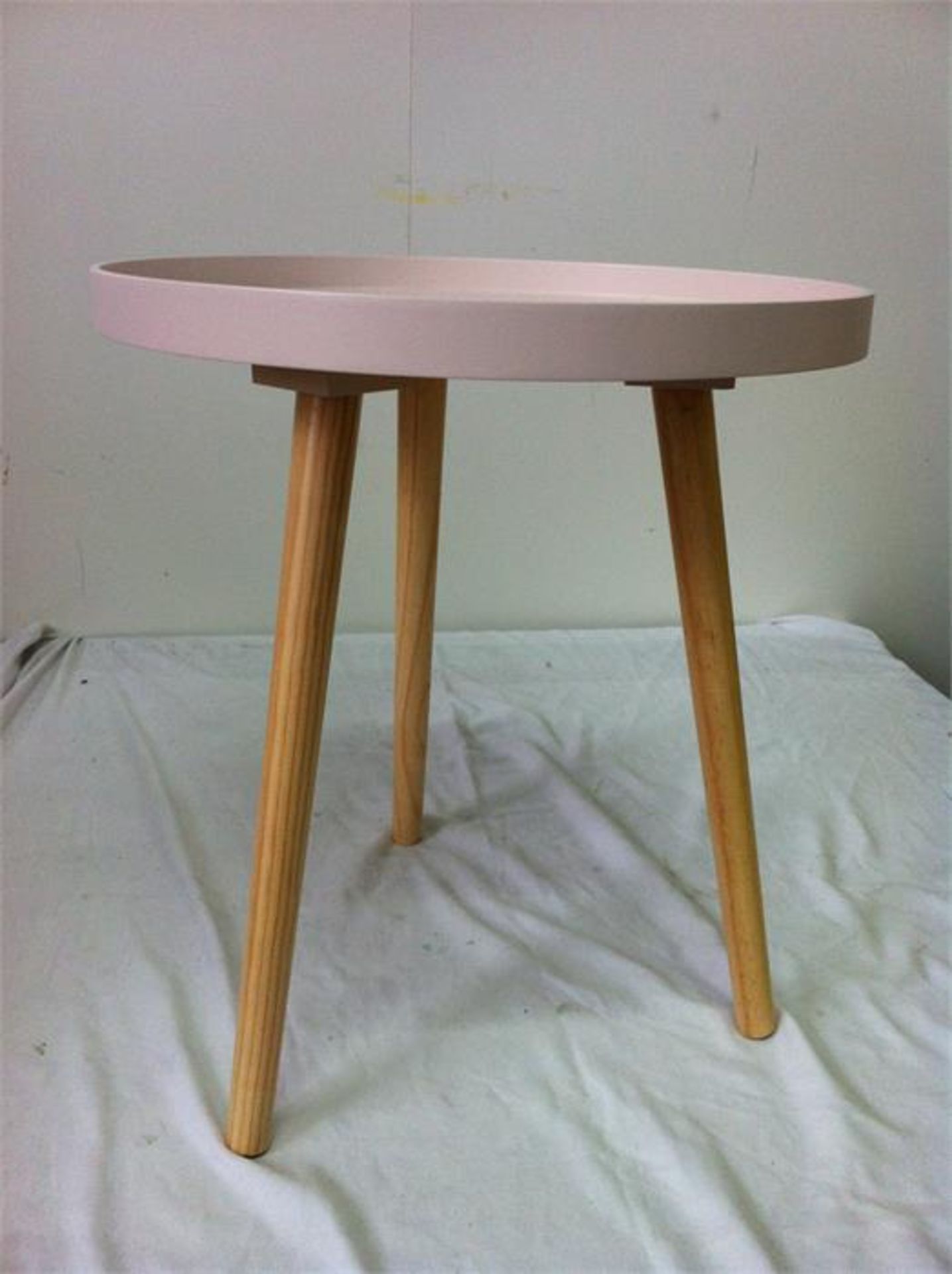 5 x Small round table with pine legs 40 cm dia/35 cm dia. Total RRP £164.95
