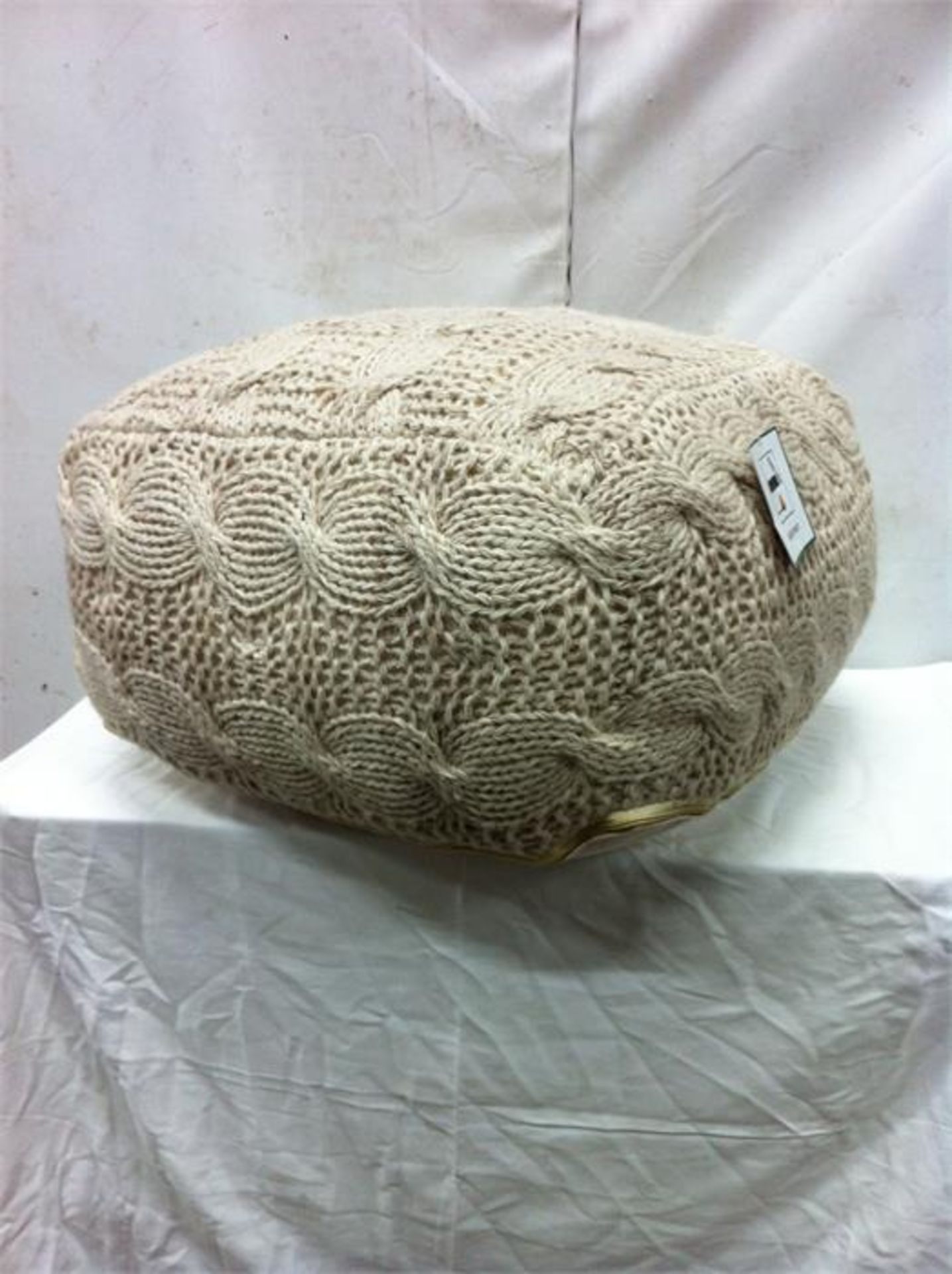 Woollen Pouffe. RRP £75.00 - Image 3 of 5