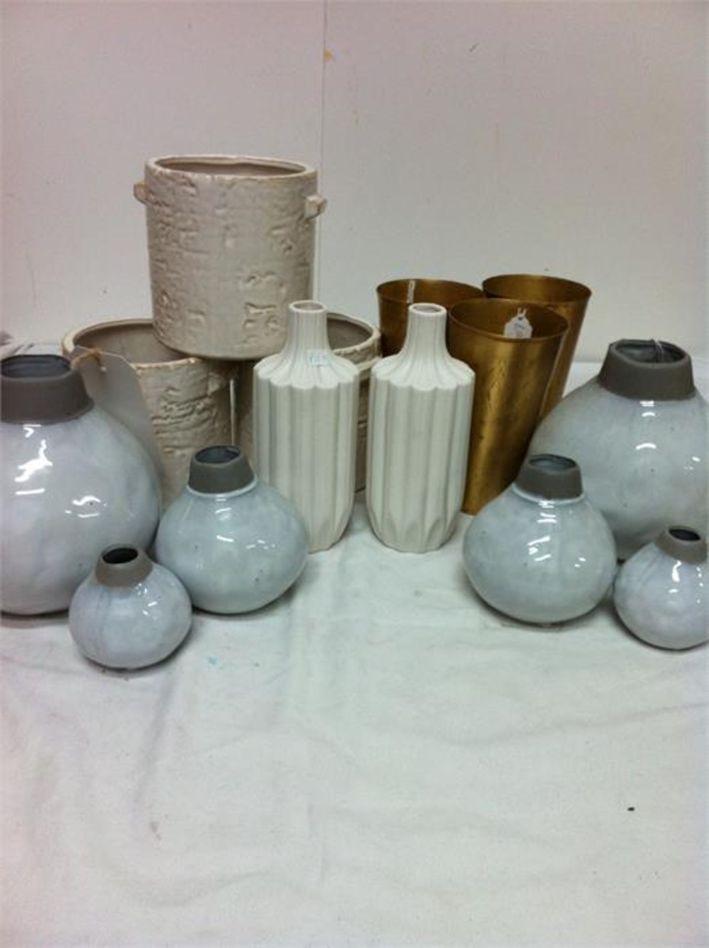 3 Bronze vases, 2 x ceramic fluted vases, 2 x sets of 3 grey vases, 3 x planters, 4 x jugs, 9 x past - Image 2 of 6