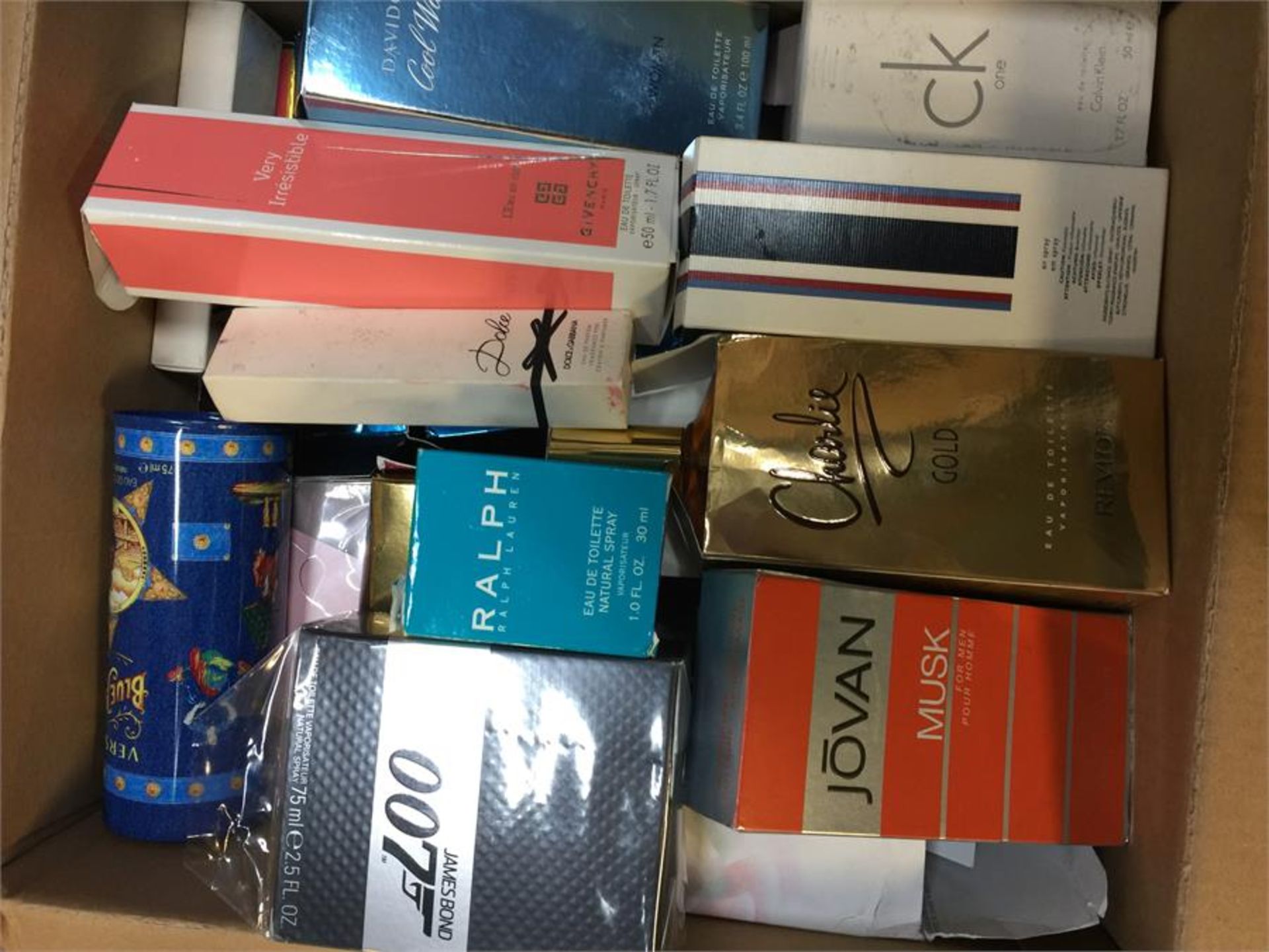 23 x Fragrances store return stock | RRP £ 430.33